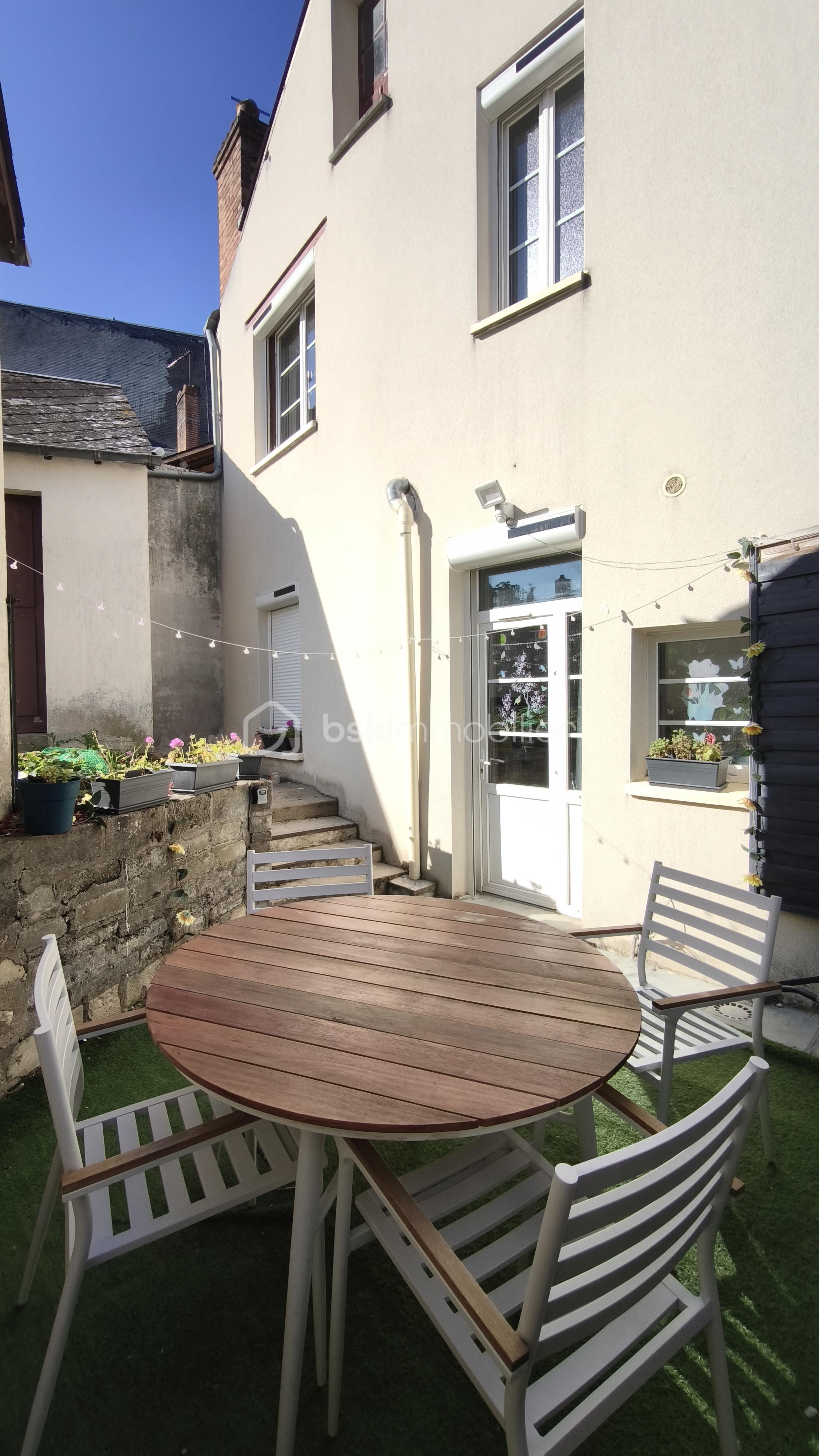 Maison traditionnelle de 122 m² - 1758636932393.jpg
