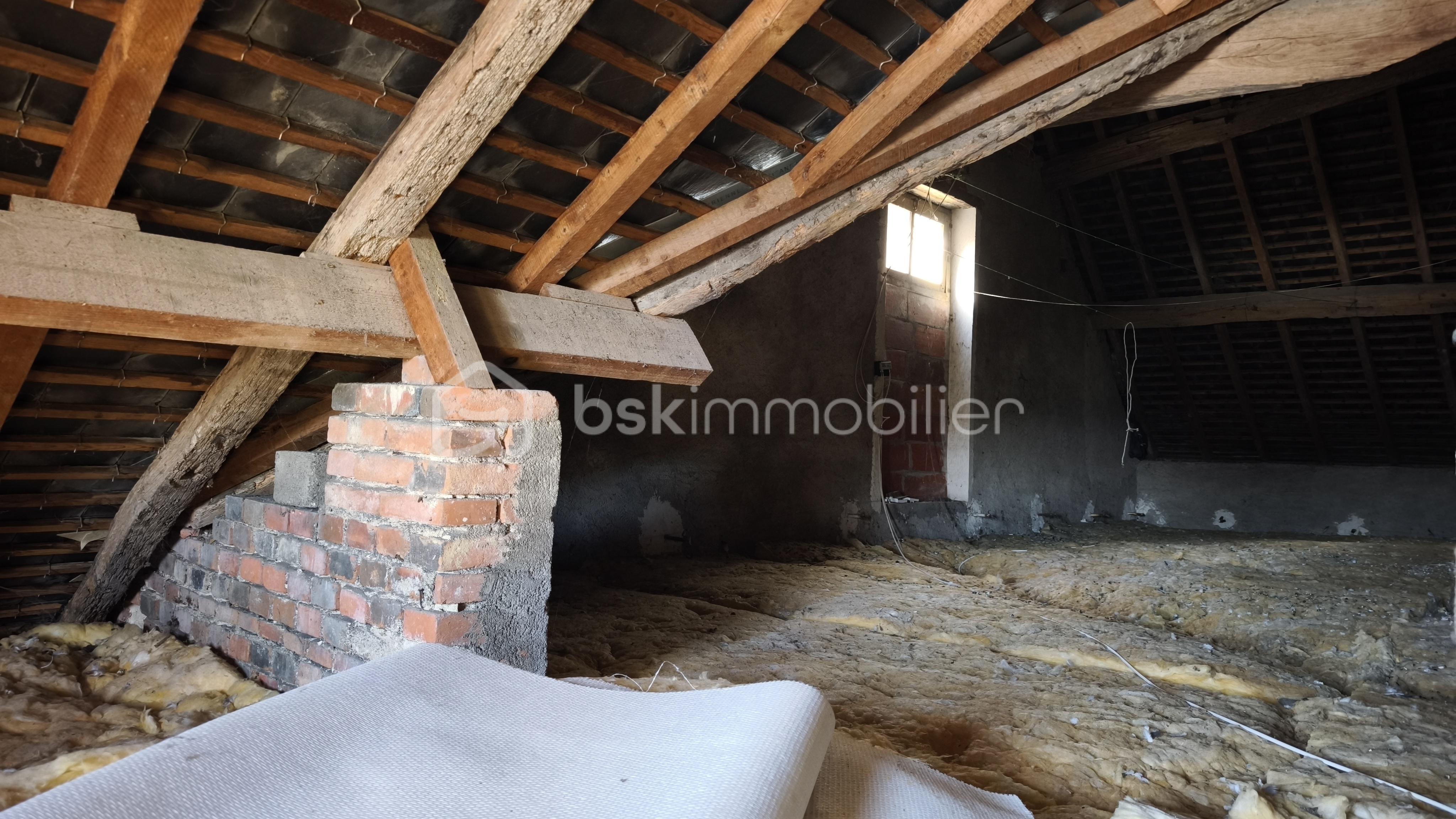 Maison traditionnelle de 122 m² - 1758637232813.jpg