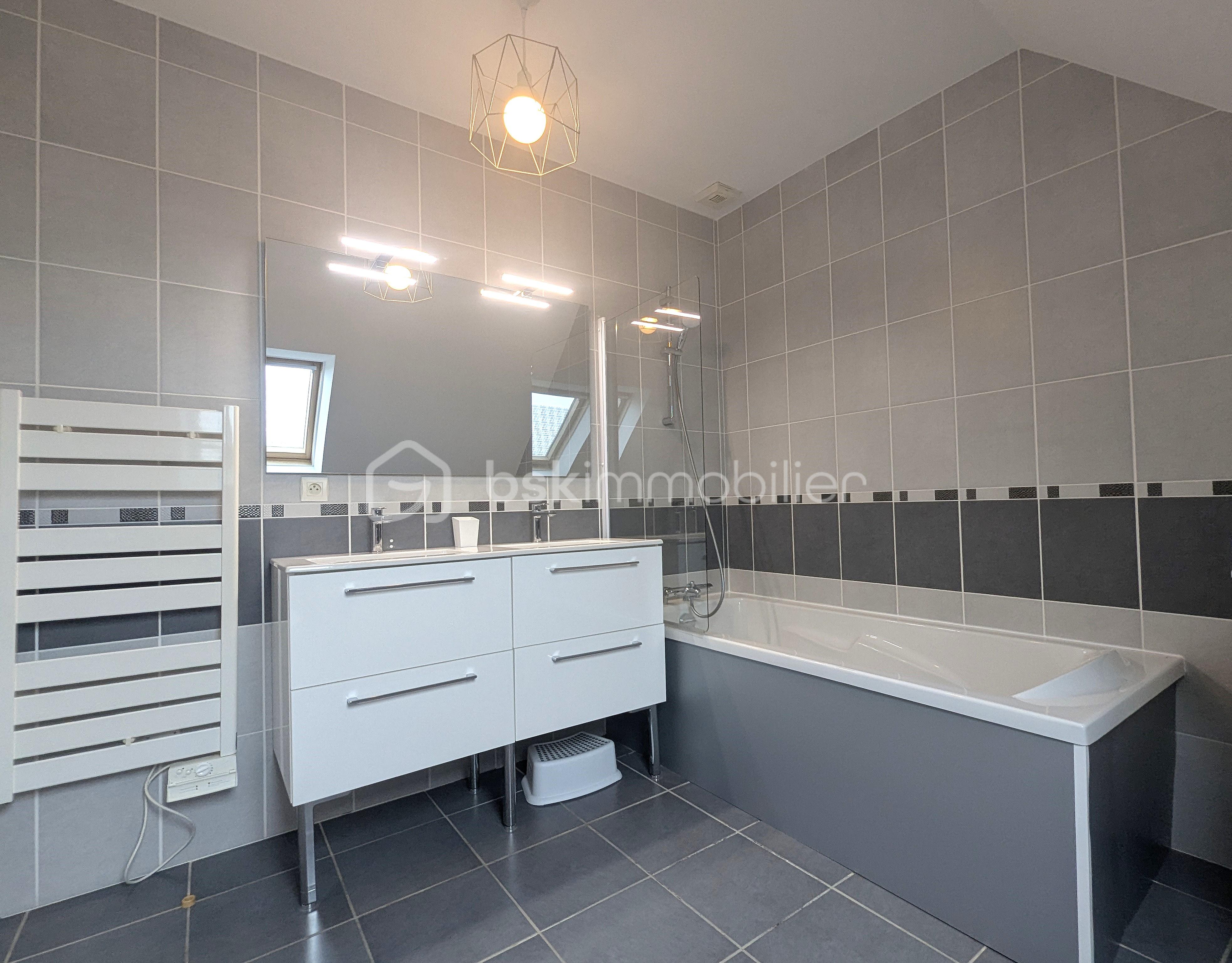 Maison traditionnelle de 120 m² - PXL_20250221_142335362.jpg