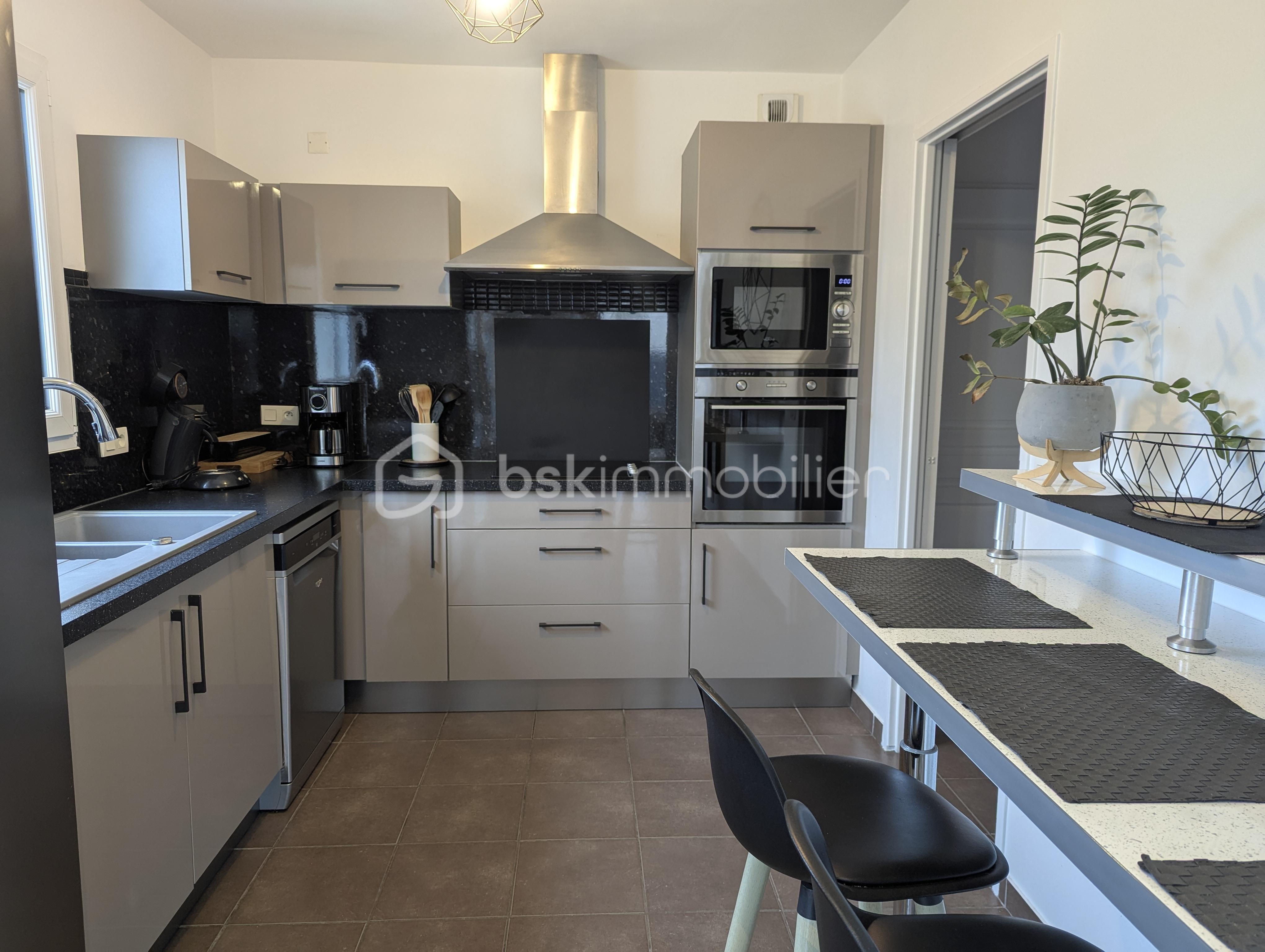 Maison traditionnelle de 120 m² - PXL_20250221_143725522.jpg