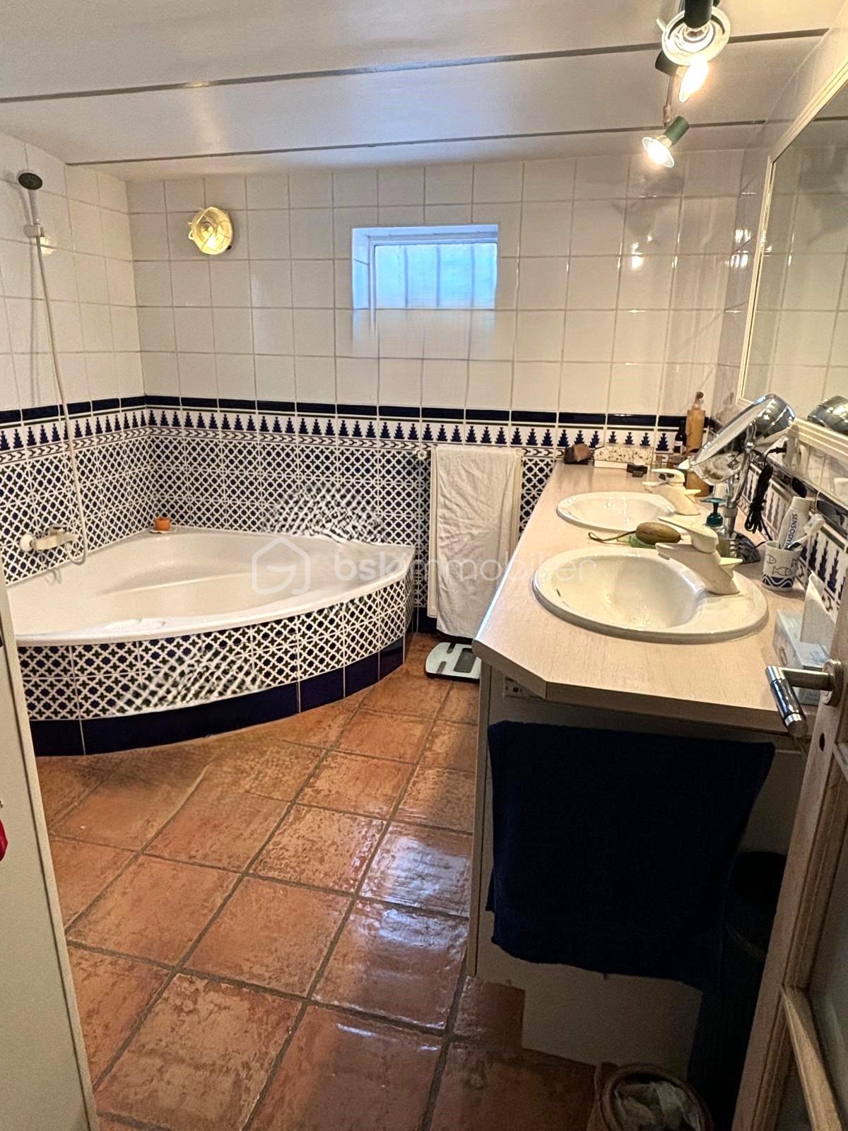 Maison de 136 m² - f2cd531b-fde2-4885-940d-3be63710cb07.JPG