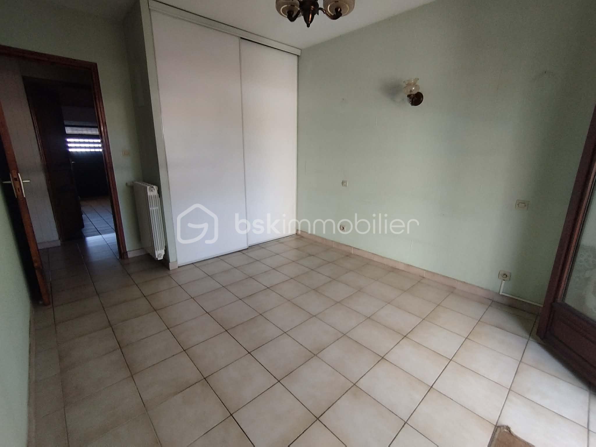 Maison de 91 m² - cc894b62-8d53-494f-a16f-5d7398cfda3e.jpg