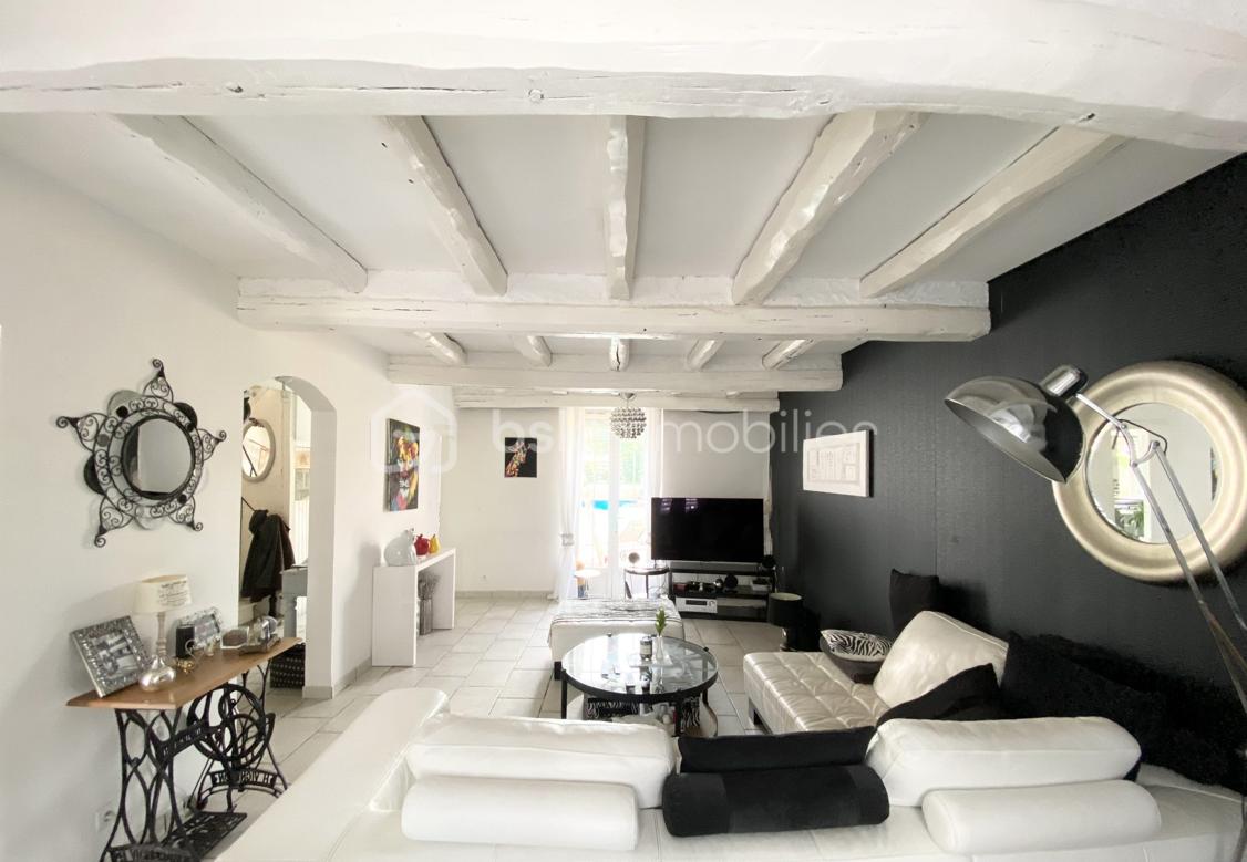 Maison de 180 m² - Lesches photo sejour top.png