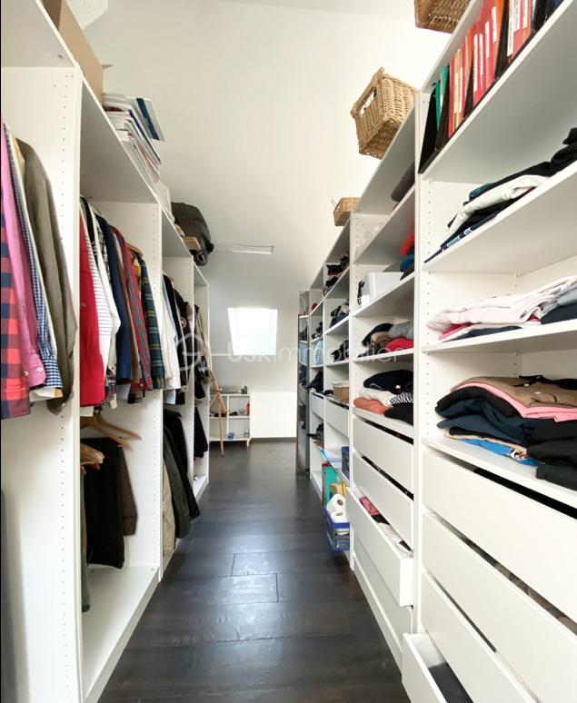 Maison de 180 m² - Lesches dressing.png