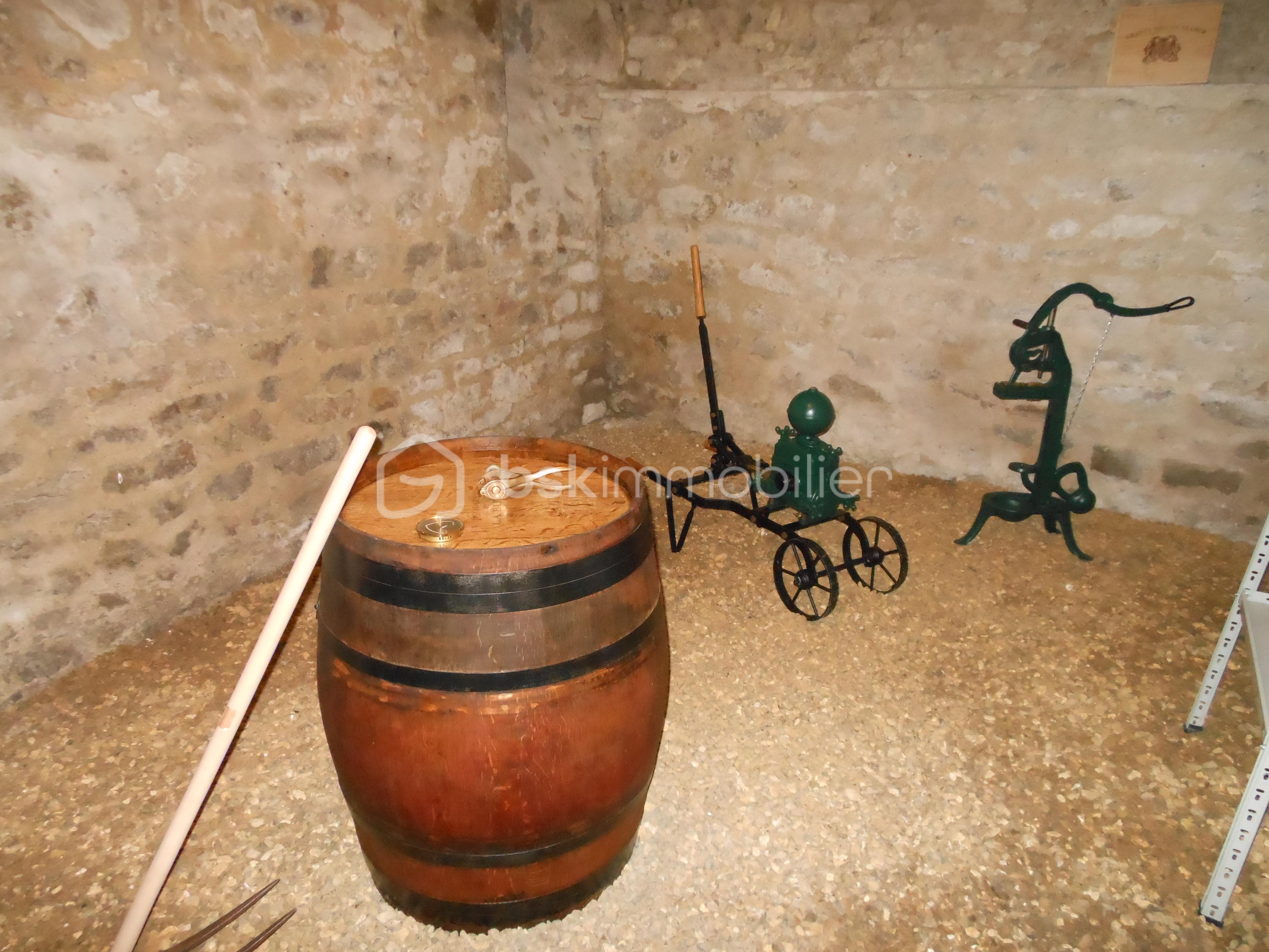 10-Cave.JPG