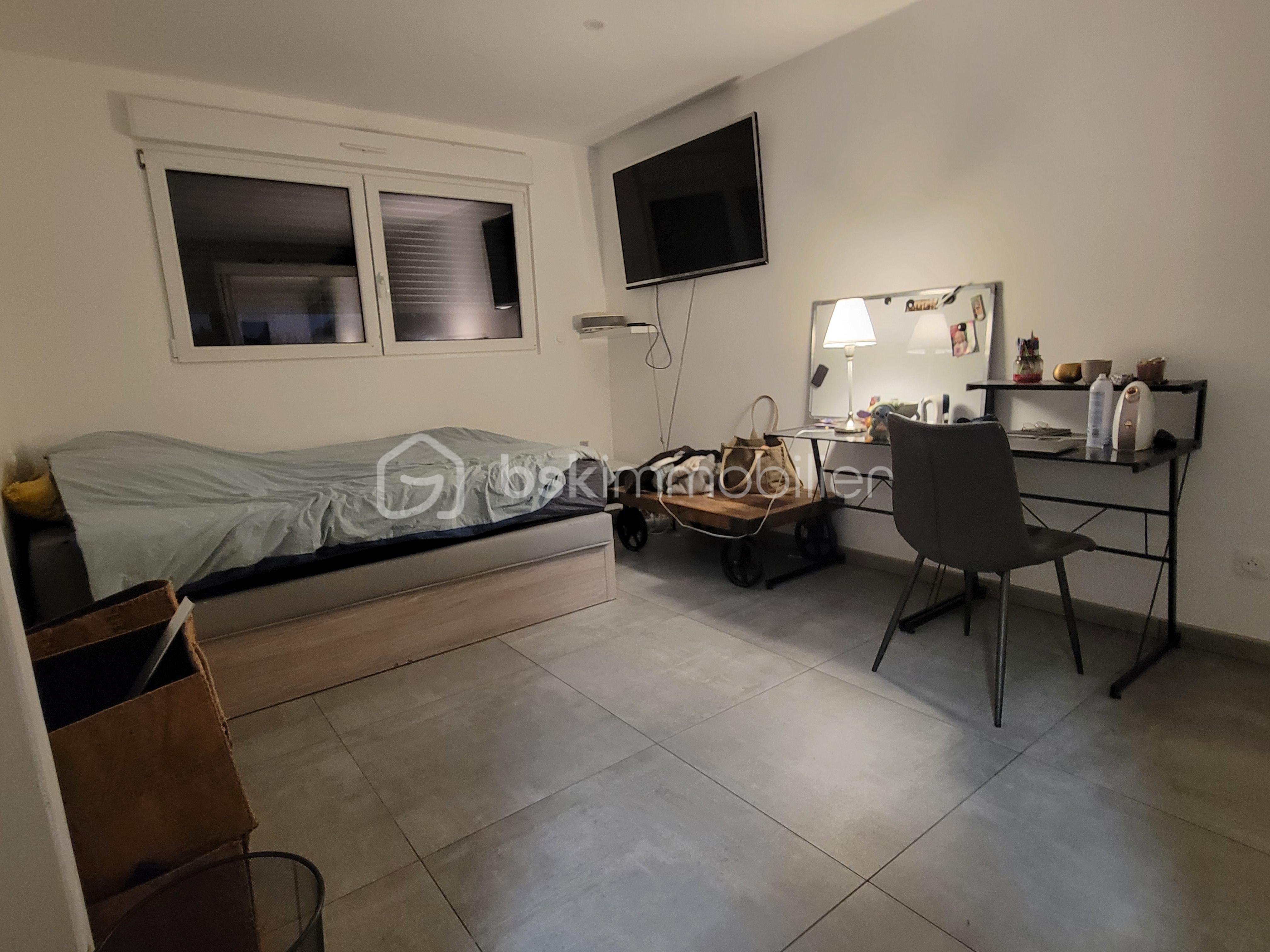 Maison de 110 m² - chambre 2.jpg