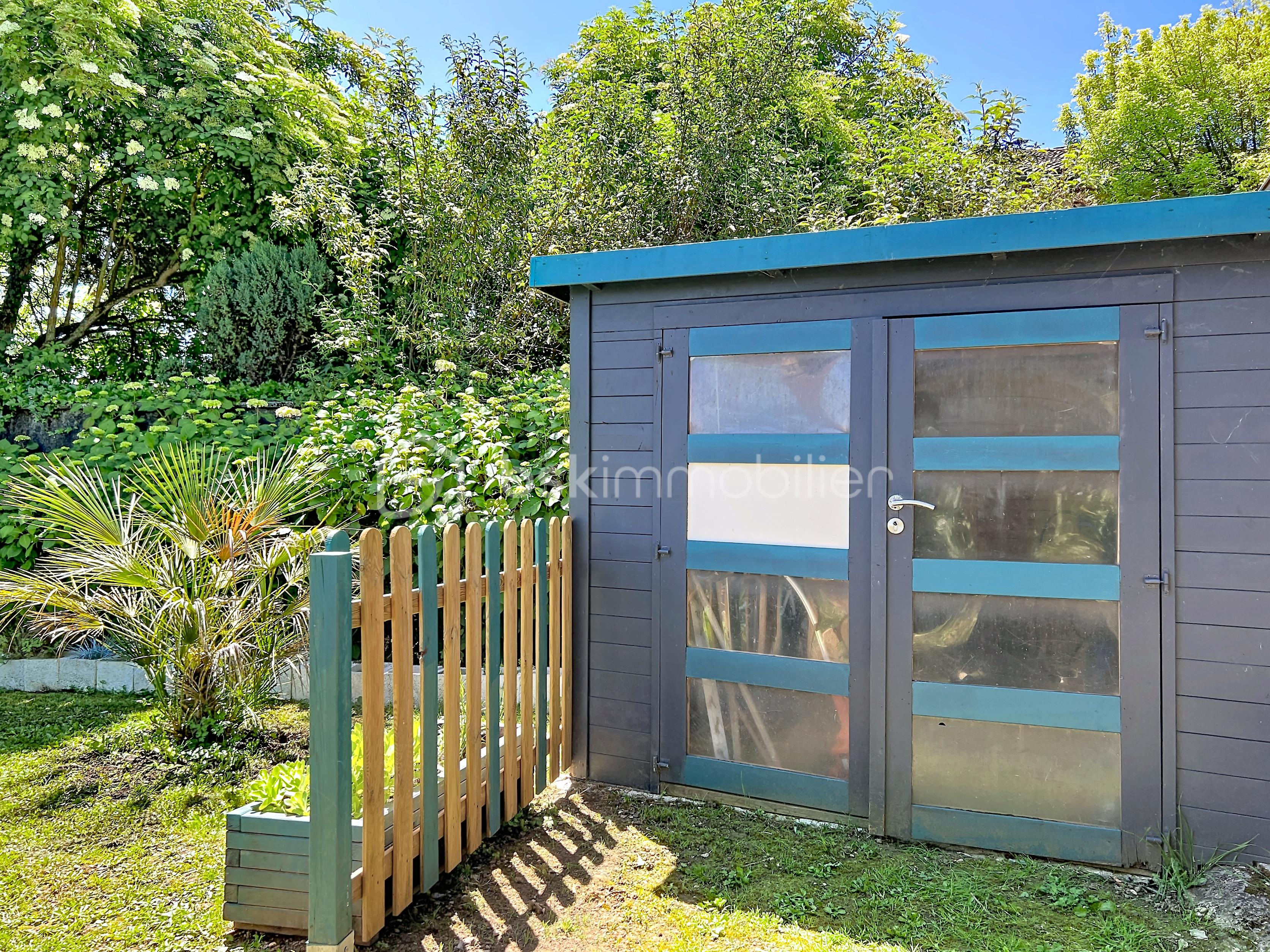 28 Cabane jardin.jpg