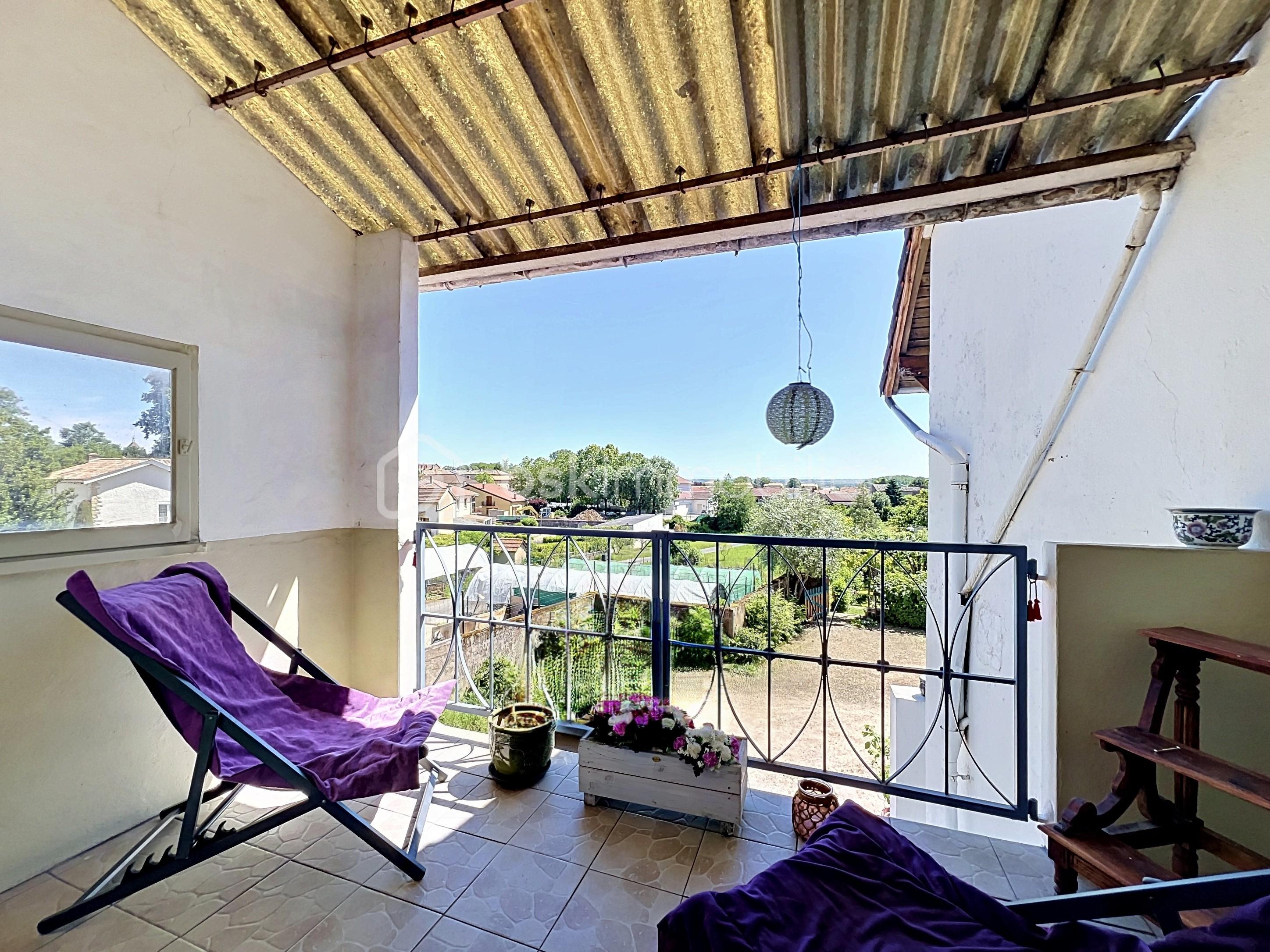 10 Balcon bureau senece les macon.jpg