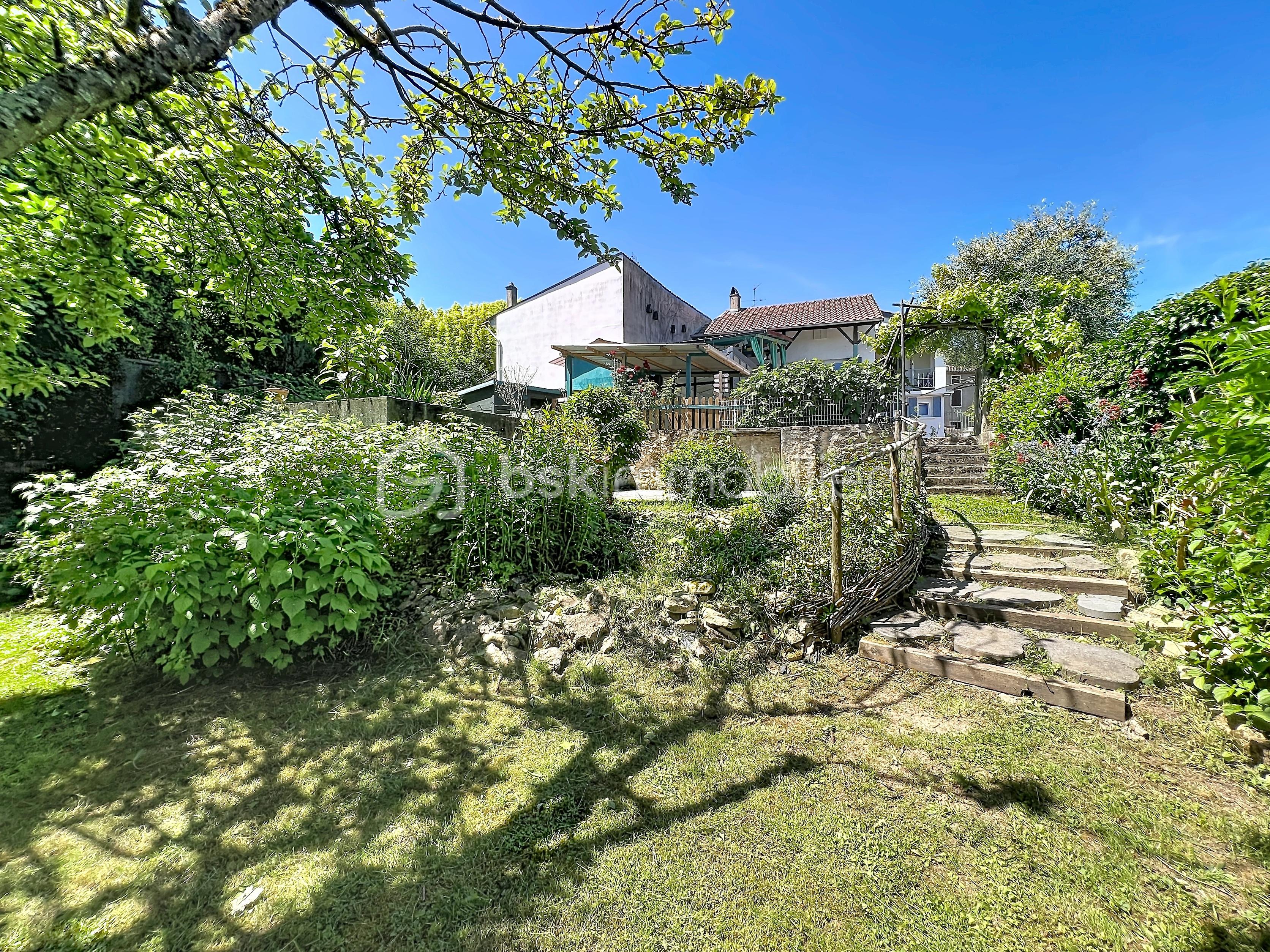 27 Jardin Senece macon.jpg