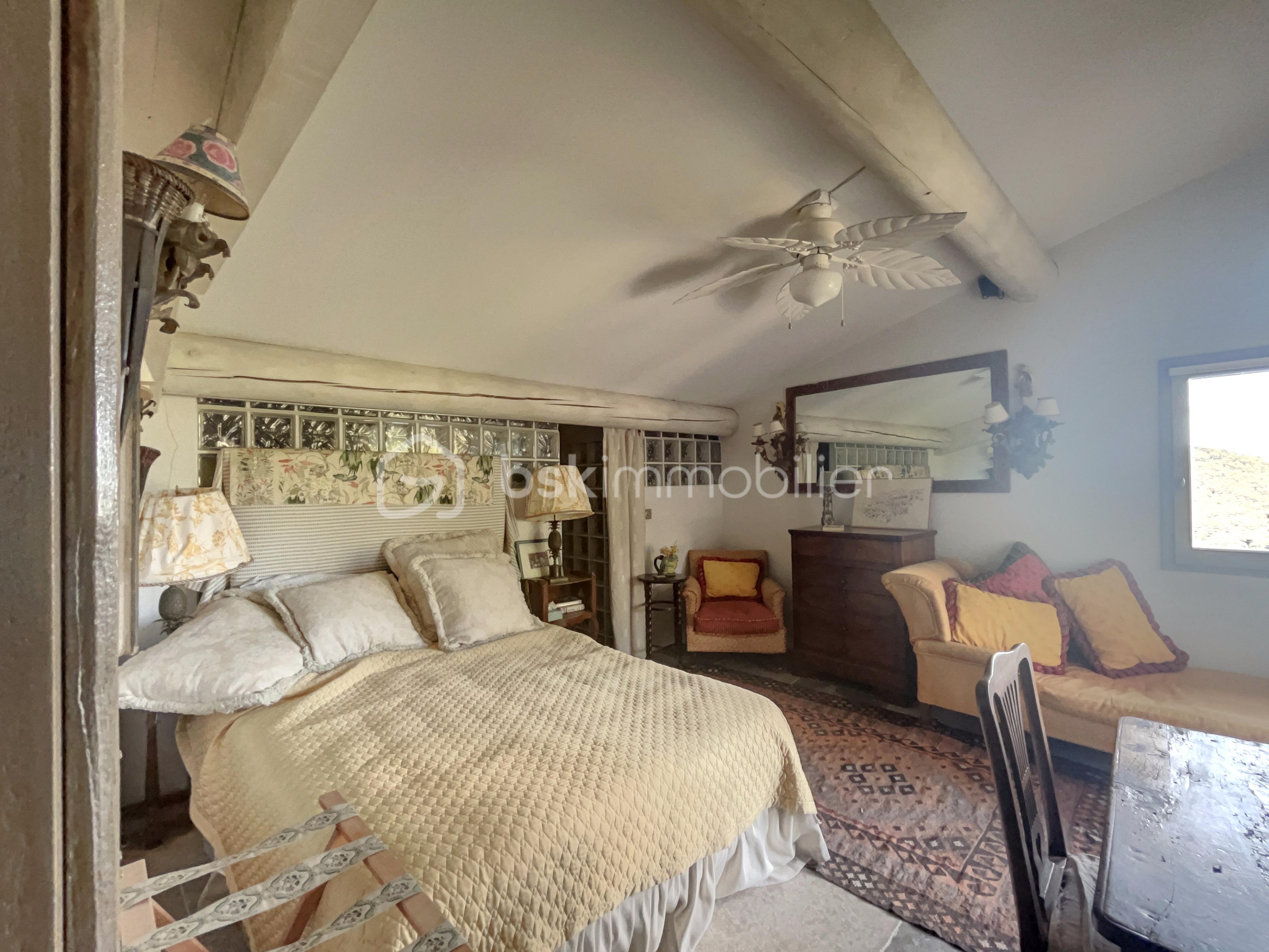 Maison provencale de 186 m² - 37A73180-6C03-4589-68E6-833B0C387784.jpg