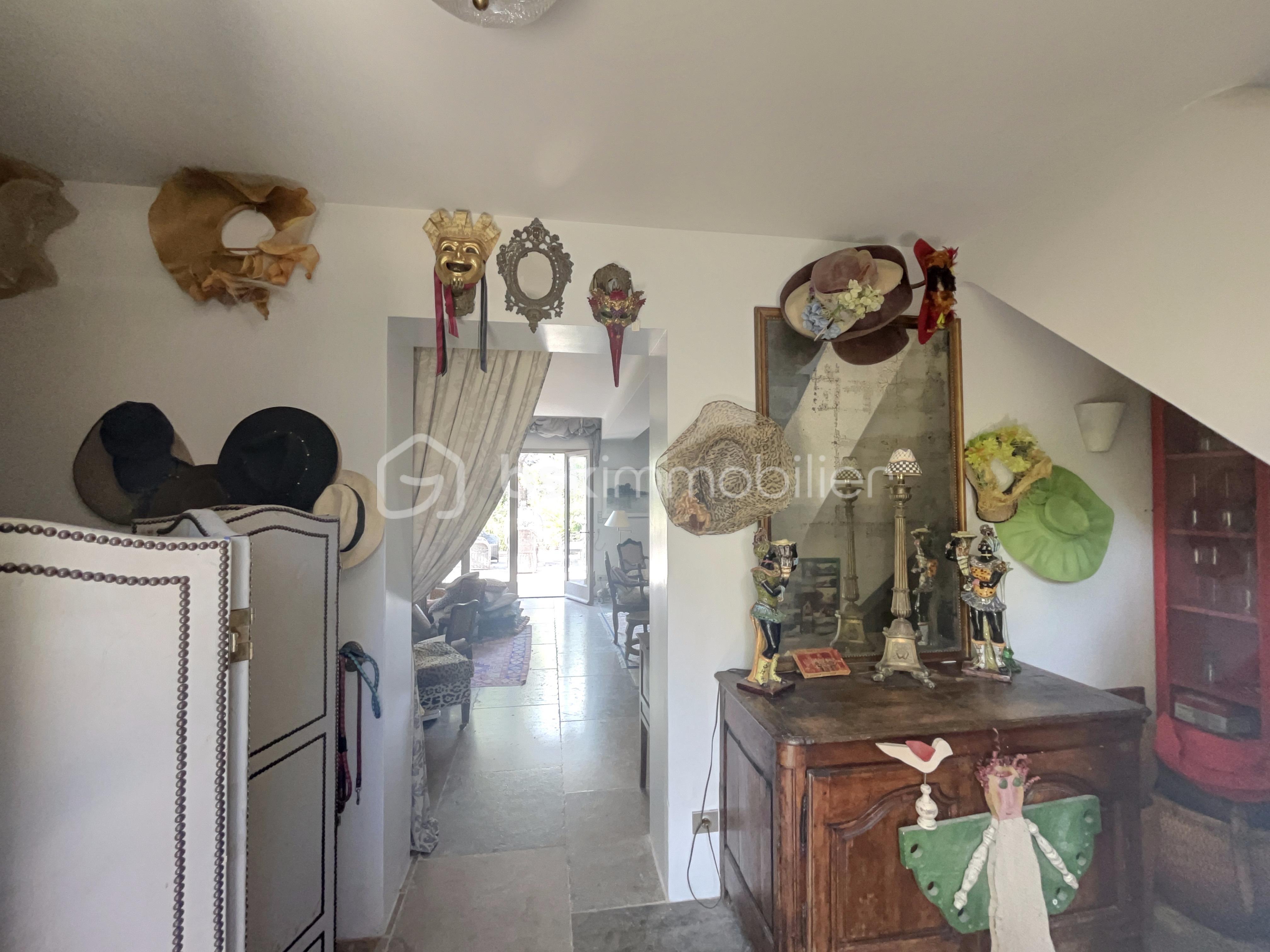 Maison provencale de 186 m² - 1734353B-20C9-96FF-FE92-5D356E94F8FF.jpg