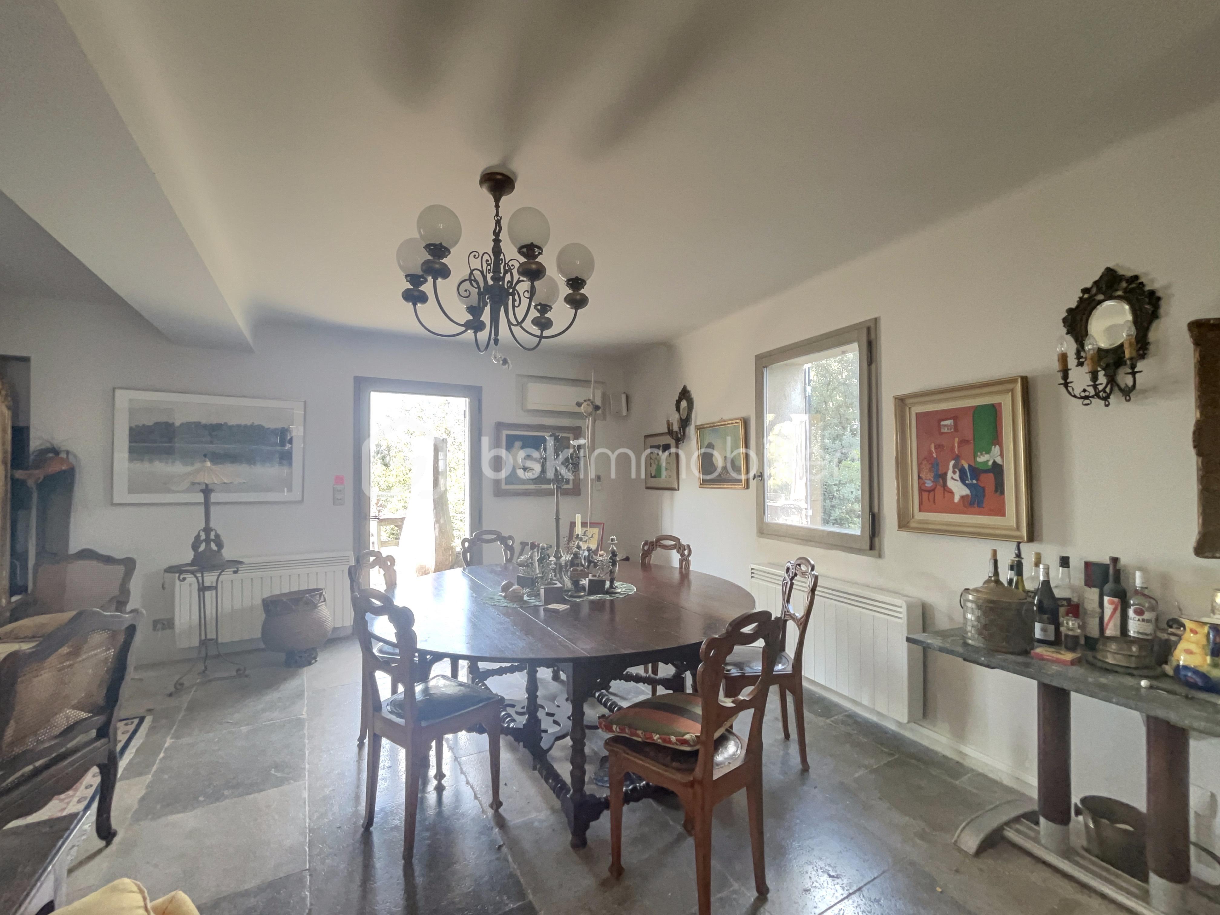 Maison provencale de 186 m² - B303572F-DE30-3CBB-8CCC-F5DD74040E2B.jpg