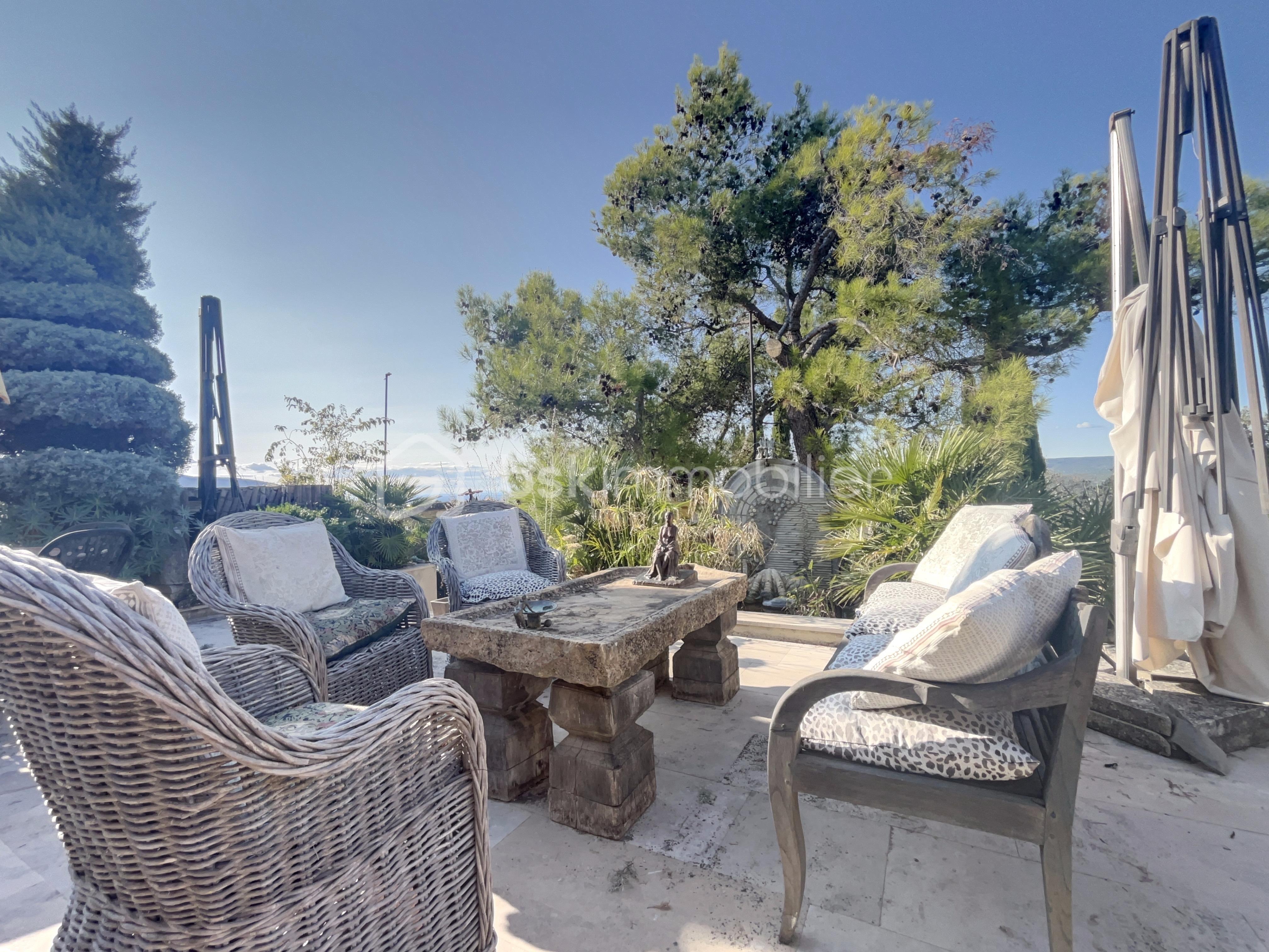 Maison provencale de 186 m² - 2E3F71B4-982D-99C6-D73A-9289B8F8225B.jpg