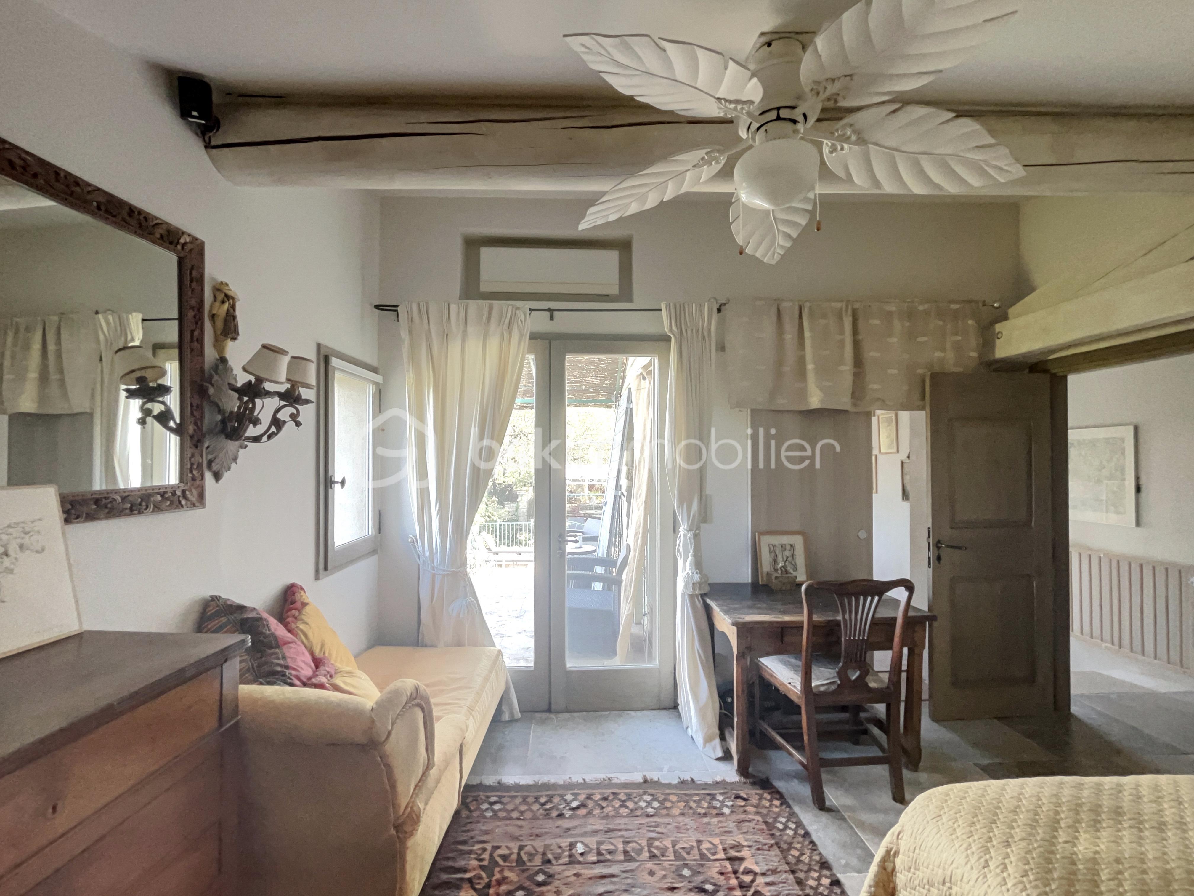 Maison provencale de 186 m² - E8FBF294-E61A-F9D5-A2FD-D83A35359BBC.jpg