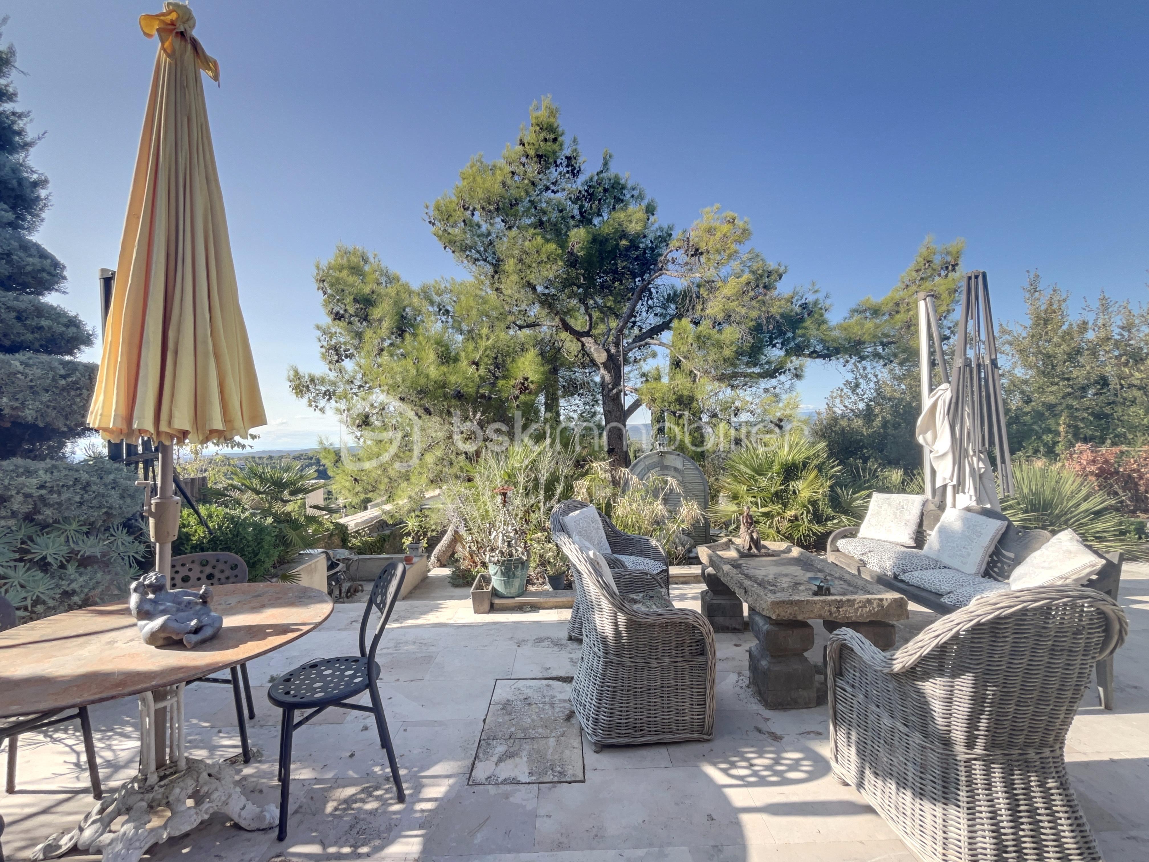 Maison provencale de 186 m² - 4C1D9AB8-F816-8A06-A90A-77CF77262553.jpg