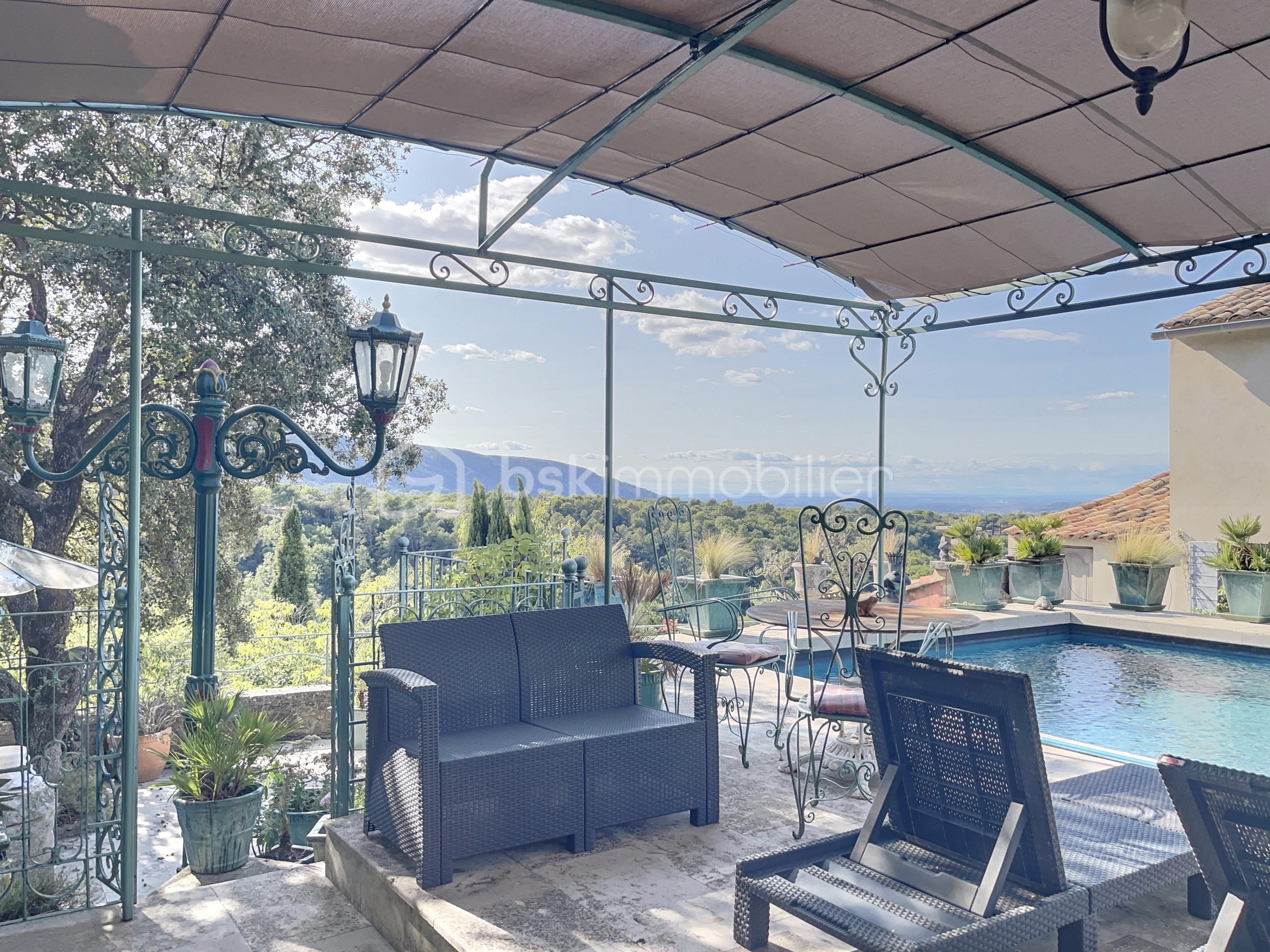 Maison provencale de 186 m² - 8BFA30AA-396F-1699-6E6A-8F8B34BB2801.jpg