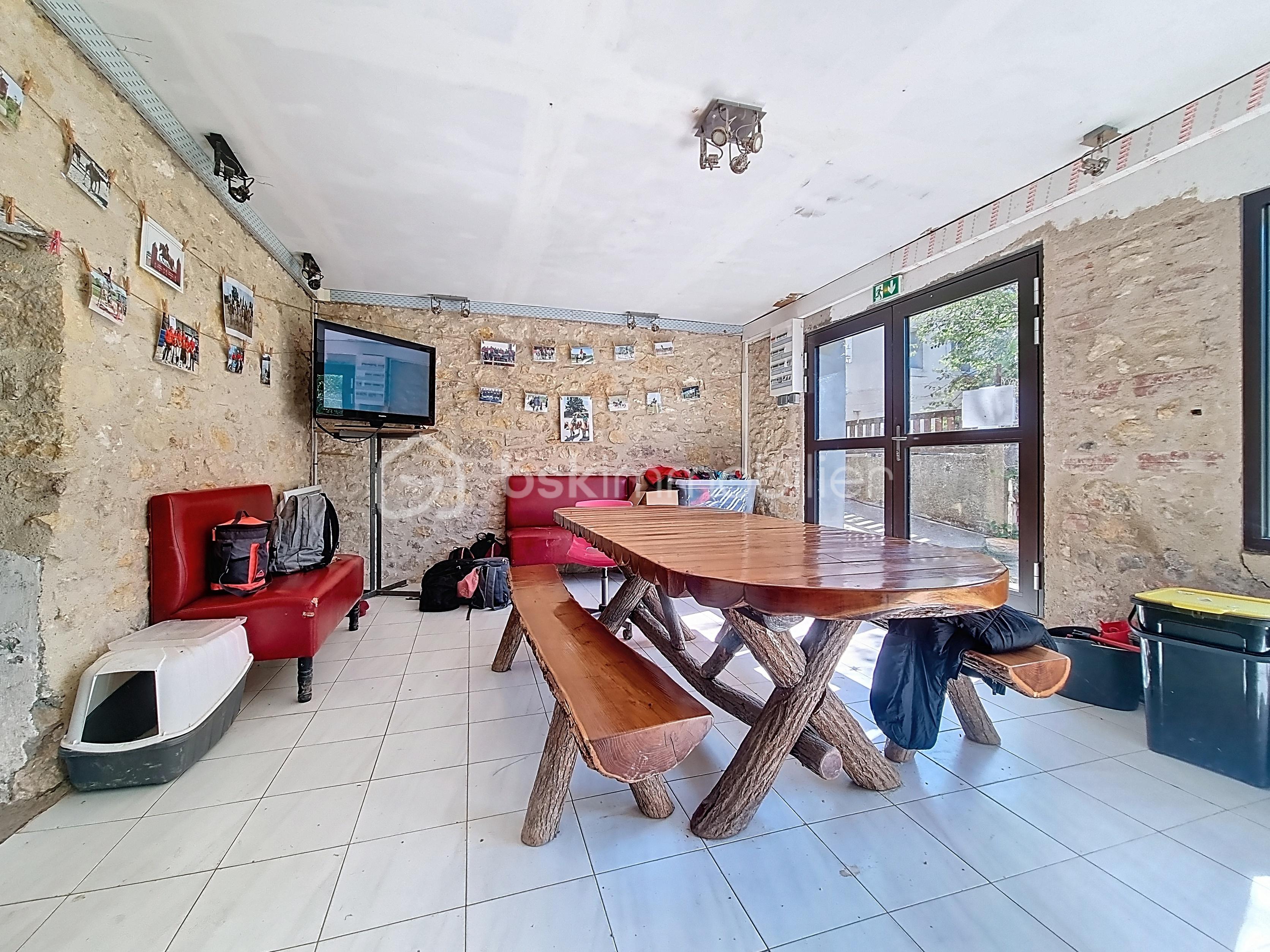 Corps de ferme de 250 m² - ecurie-yabas_00032.jpg