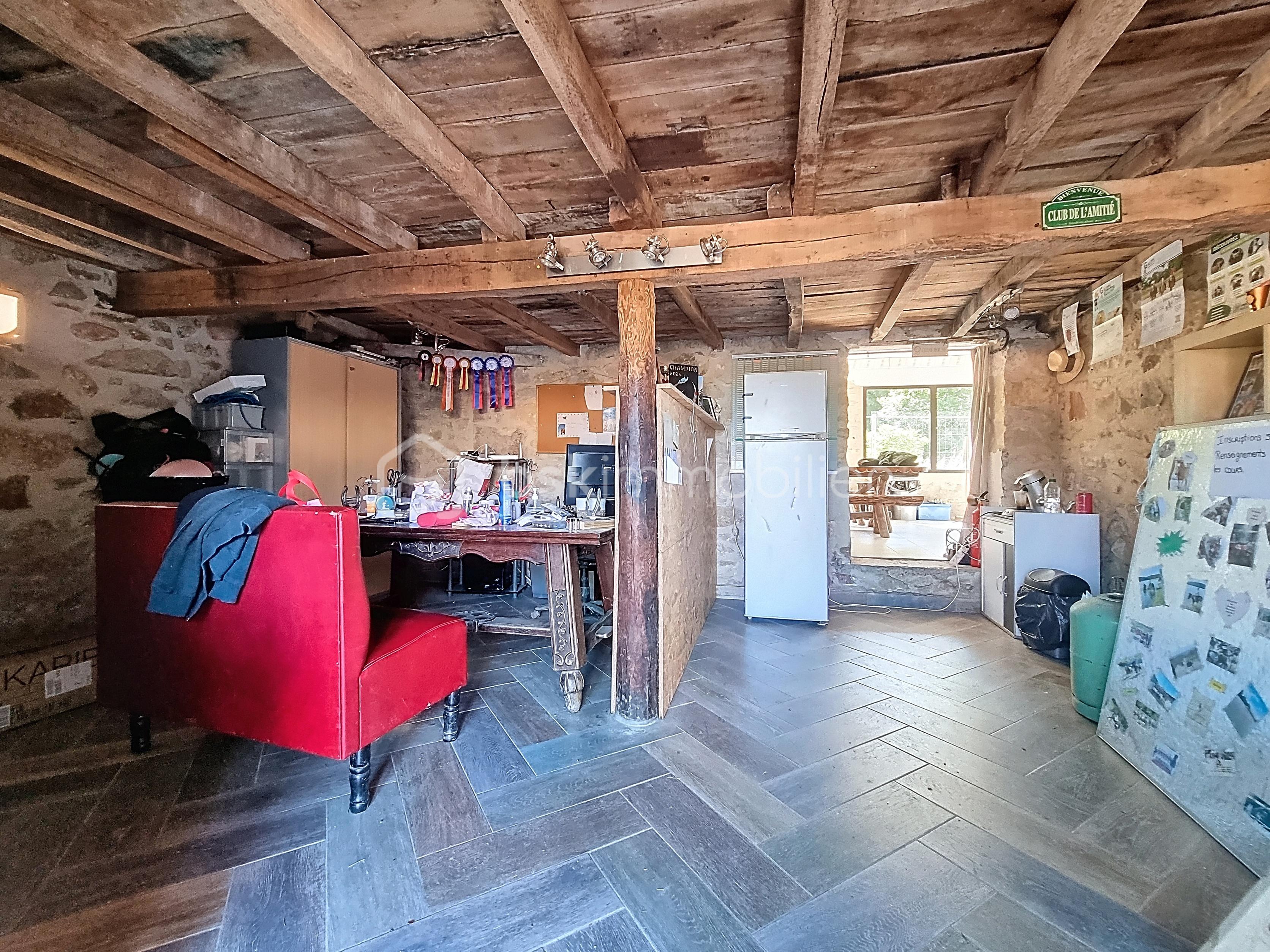 Corps de ferme de 250 m² - ecurie-yabas_00031.jpg