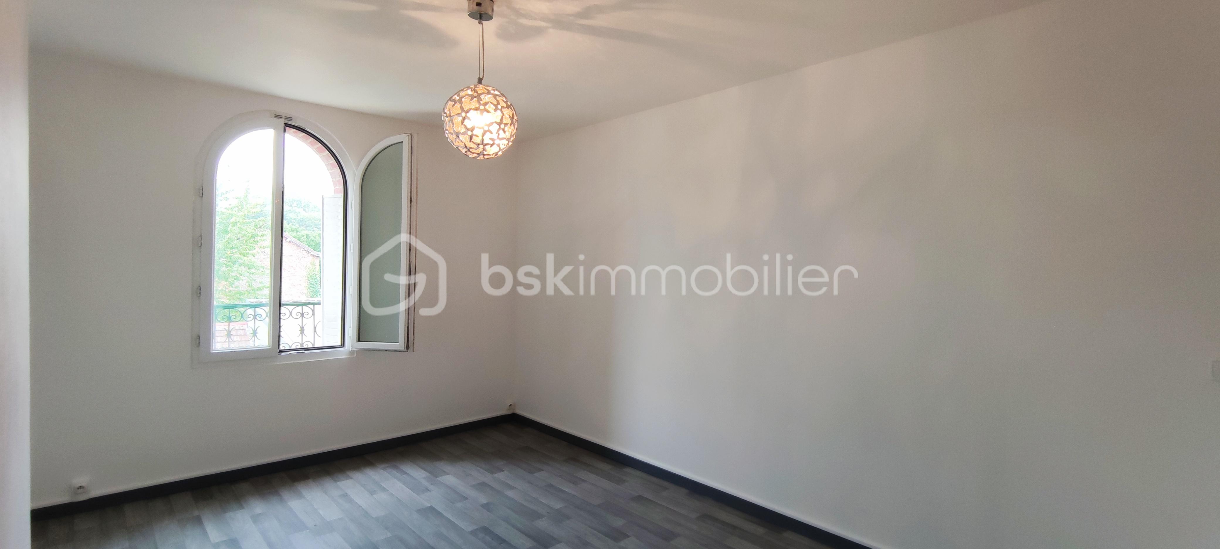 Maison de 145 m² - CHAMBRE ETAGE 1.jpg