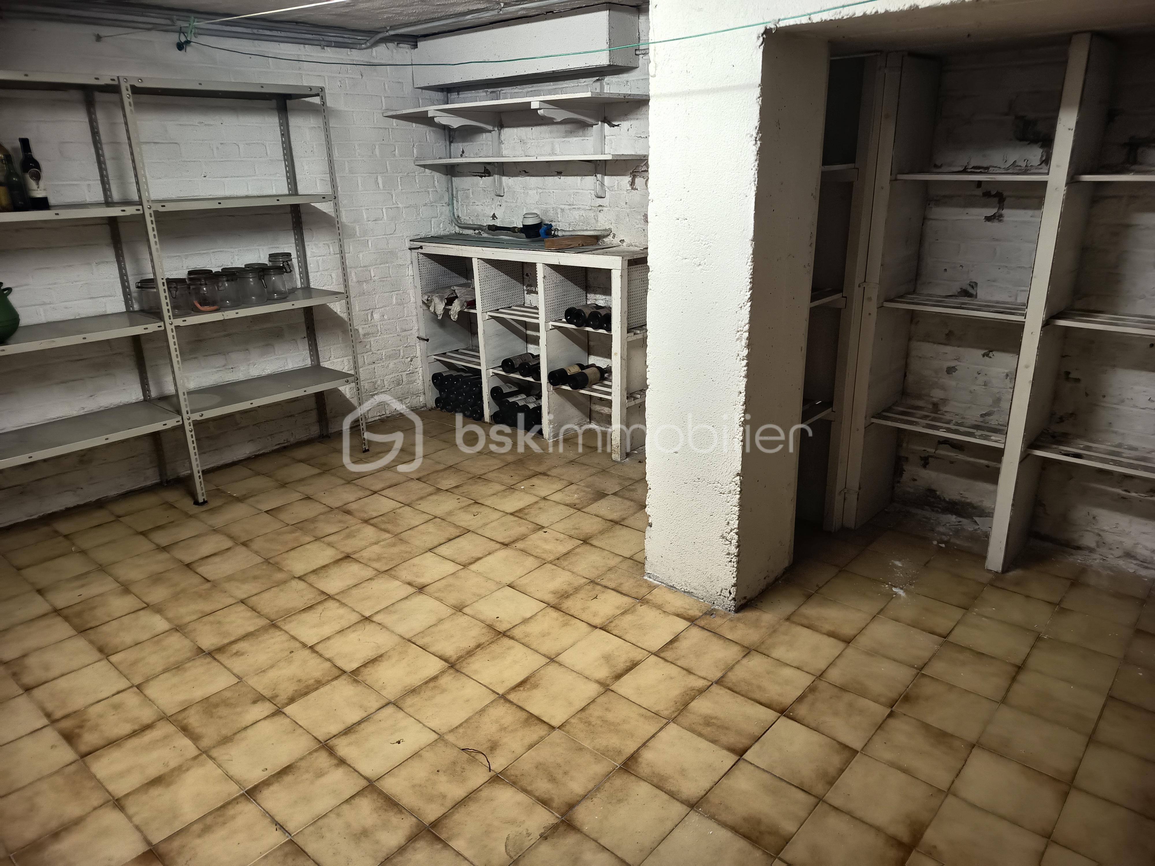 Maison traditionnelle de 107,25 m² - HB CATH CAVE OK .jpg