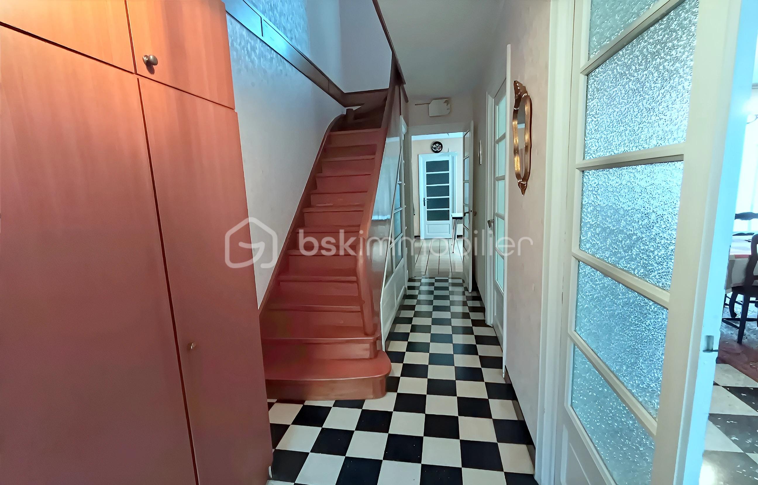 Maison traditionnelle de 107,25 m² - HB CATH ENTREE OKOKhoqi-photo (1) (1).jpg