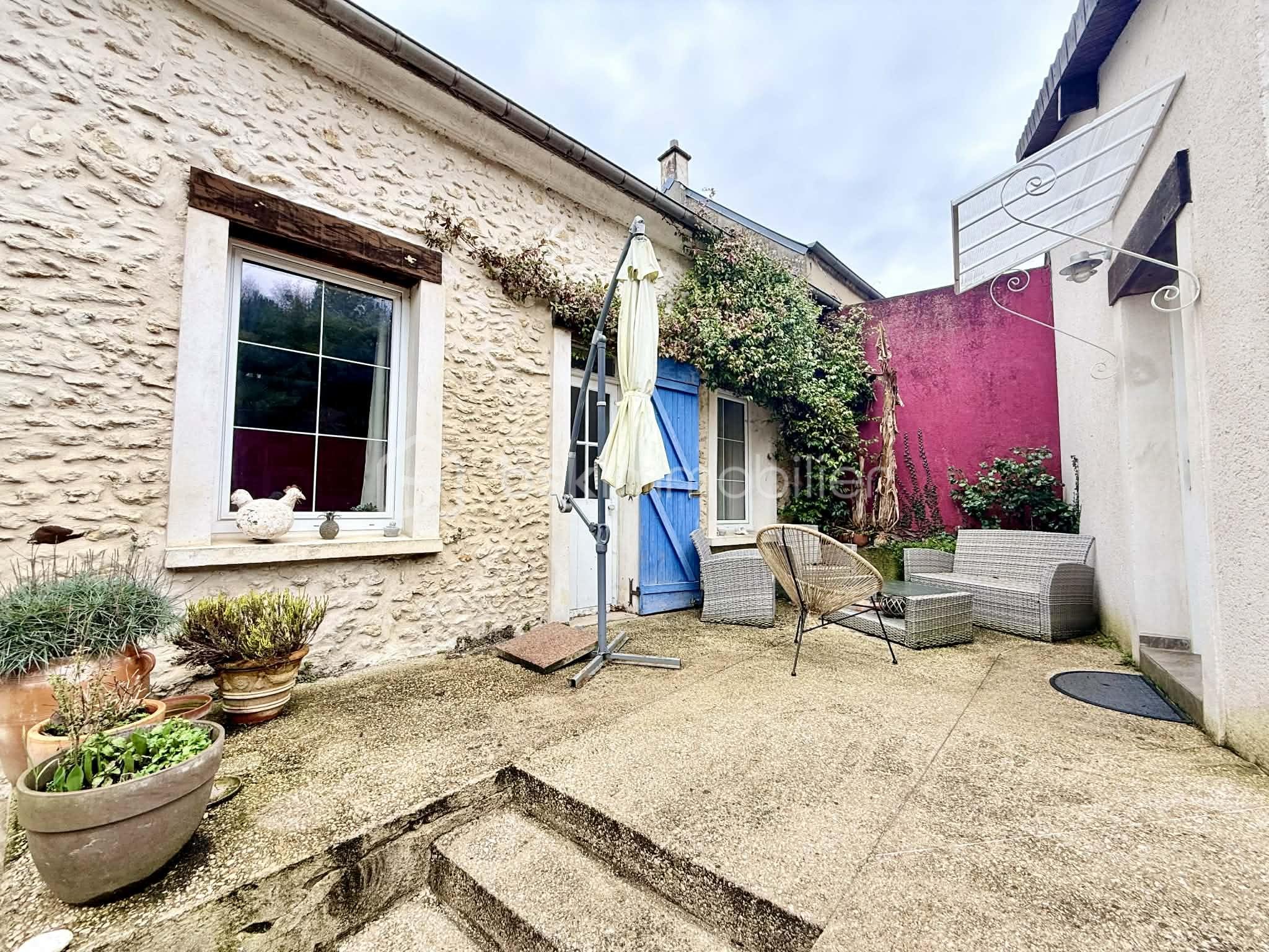 Maison de 110 m² - a5357f43-6c6b-4a29-a7ee-ccb28977fdc2.jpg