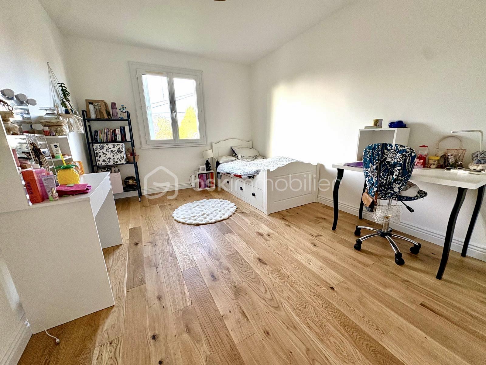 Maison d architecte de 154 m² - chambre elise.jpg