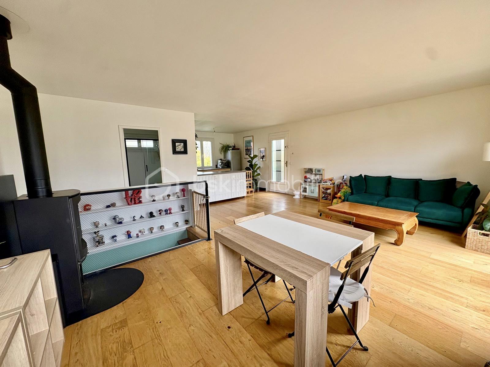 Maison d architecte de 154 m² - salon.jpg