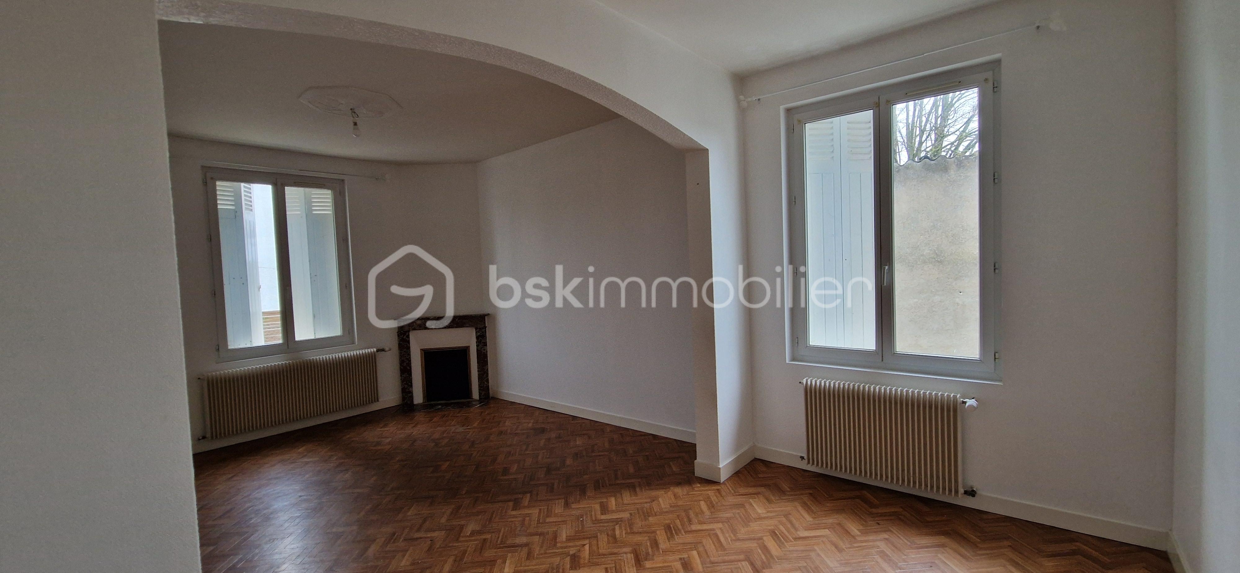 Maison de ville de 106 m² - Salon 1.jpg