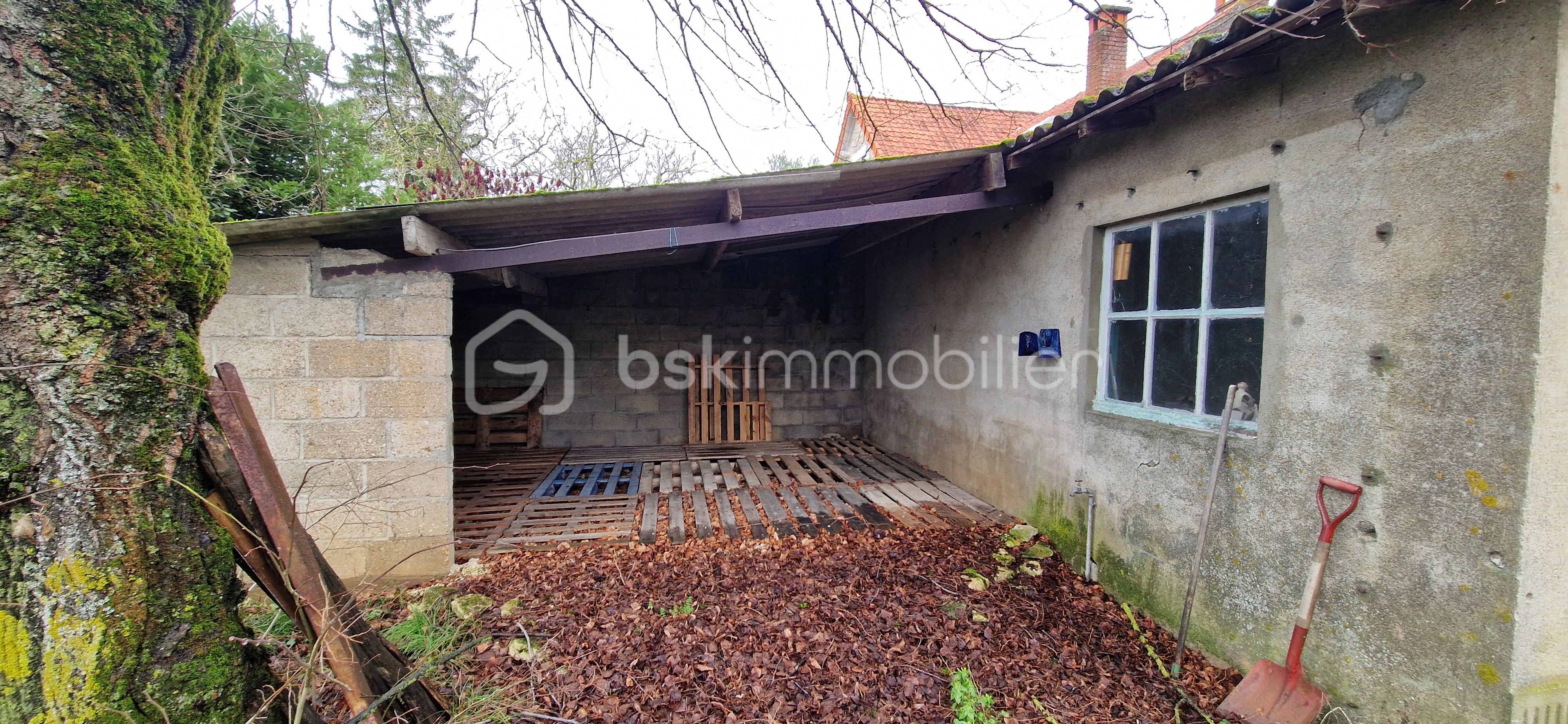 Maison de ville de 106 m² - Abris a.jpg