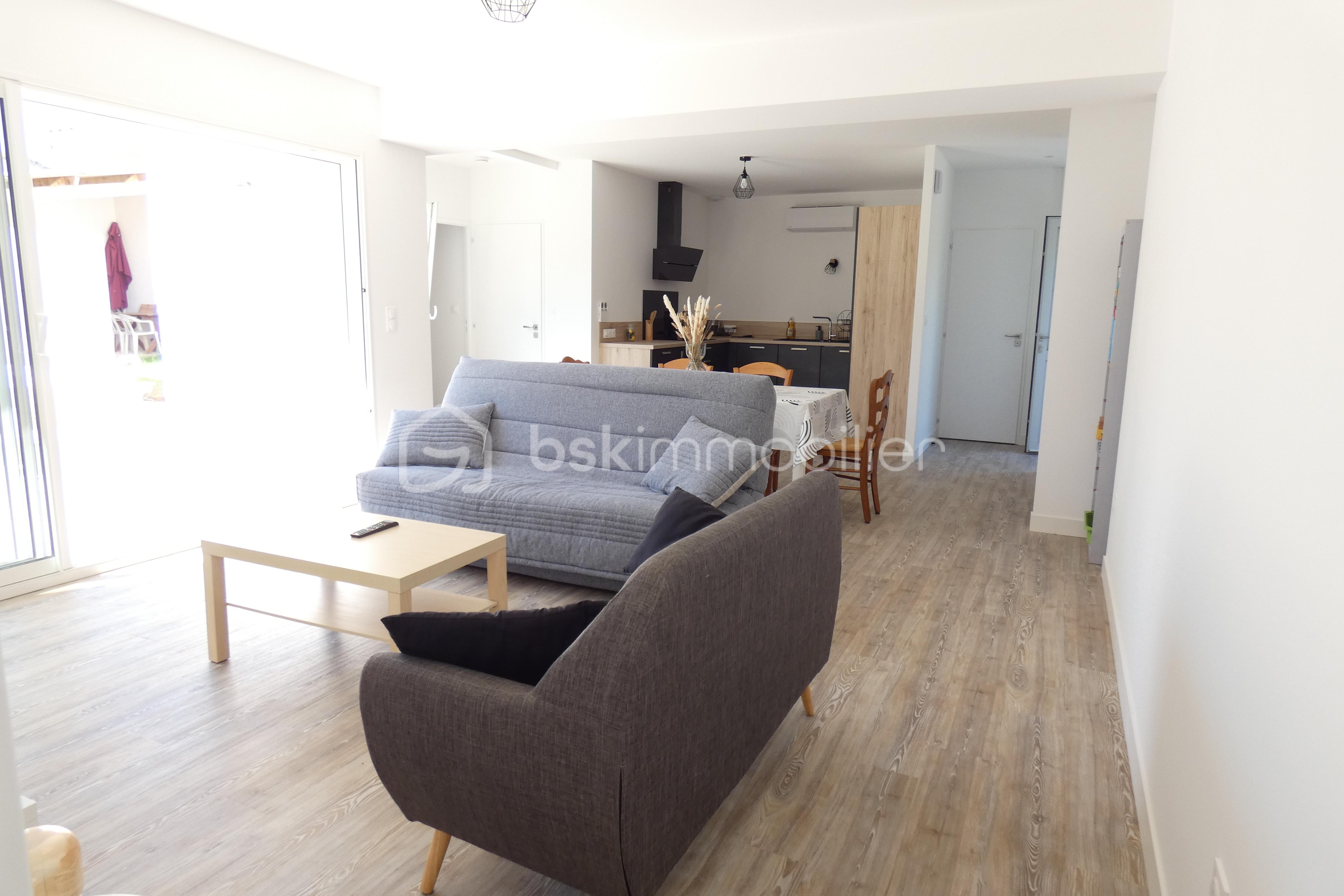 Maison traditionnelle de 96 m² - 2 sal 2.JPG