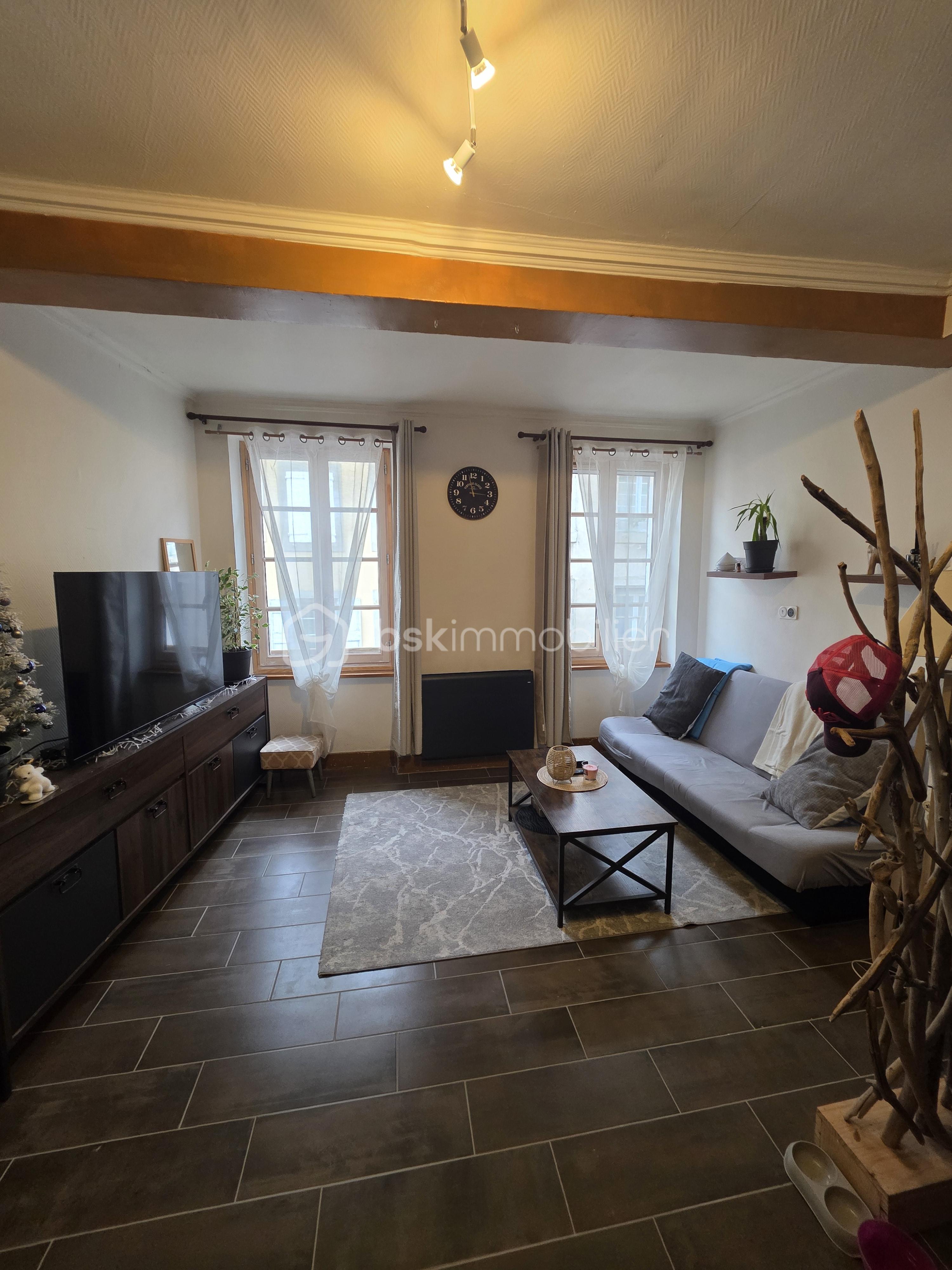 Immeuble mixte de 140 m² - 20260103_145910.jpg