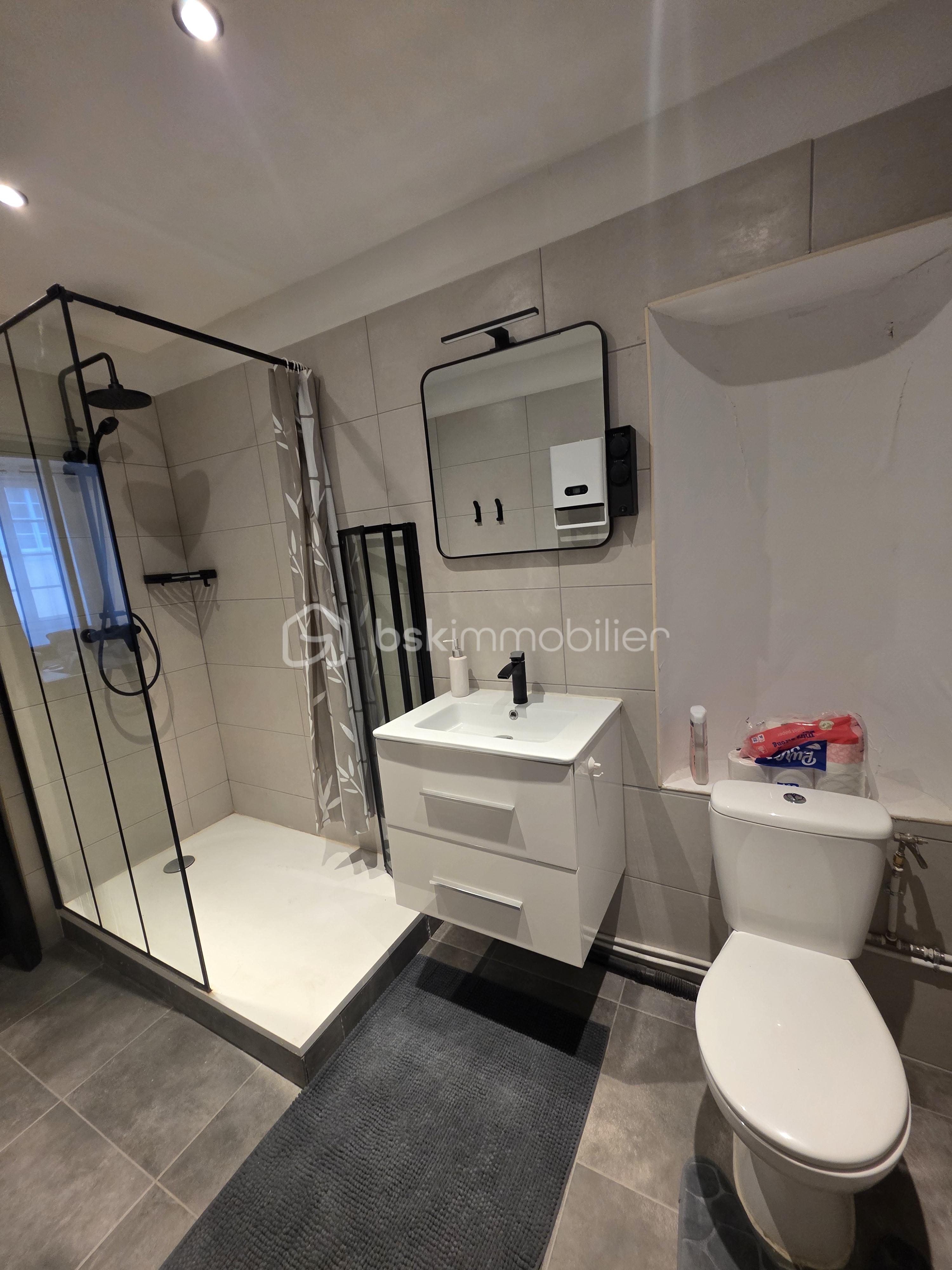 Immeuble mixte de 140 m² - 20260103_152729.jpg