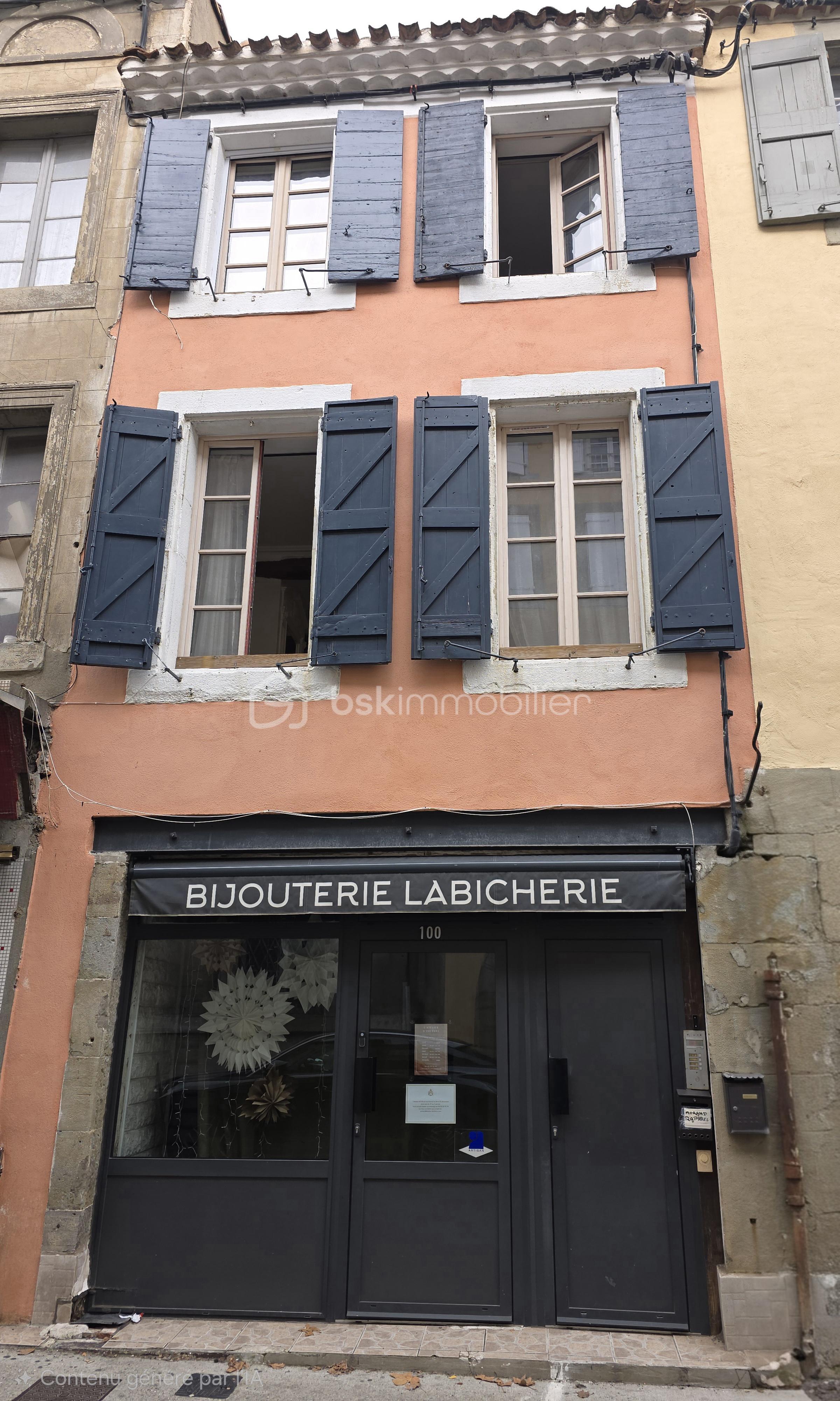 Immeuble mixte de 140 m²