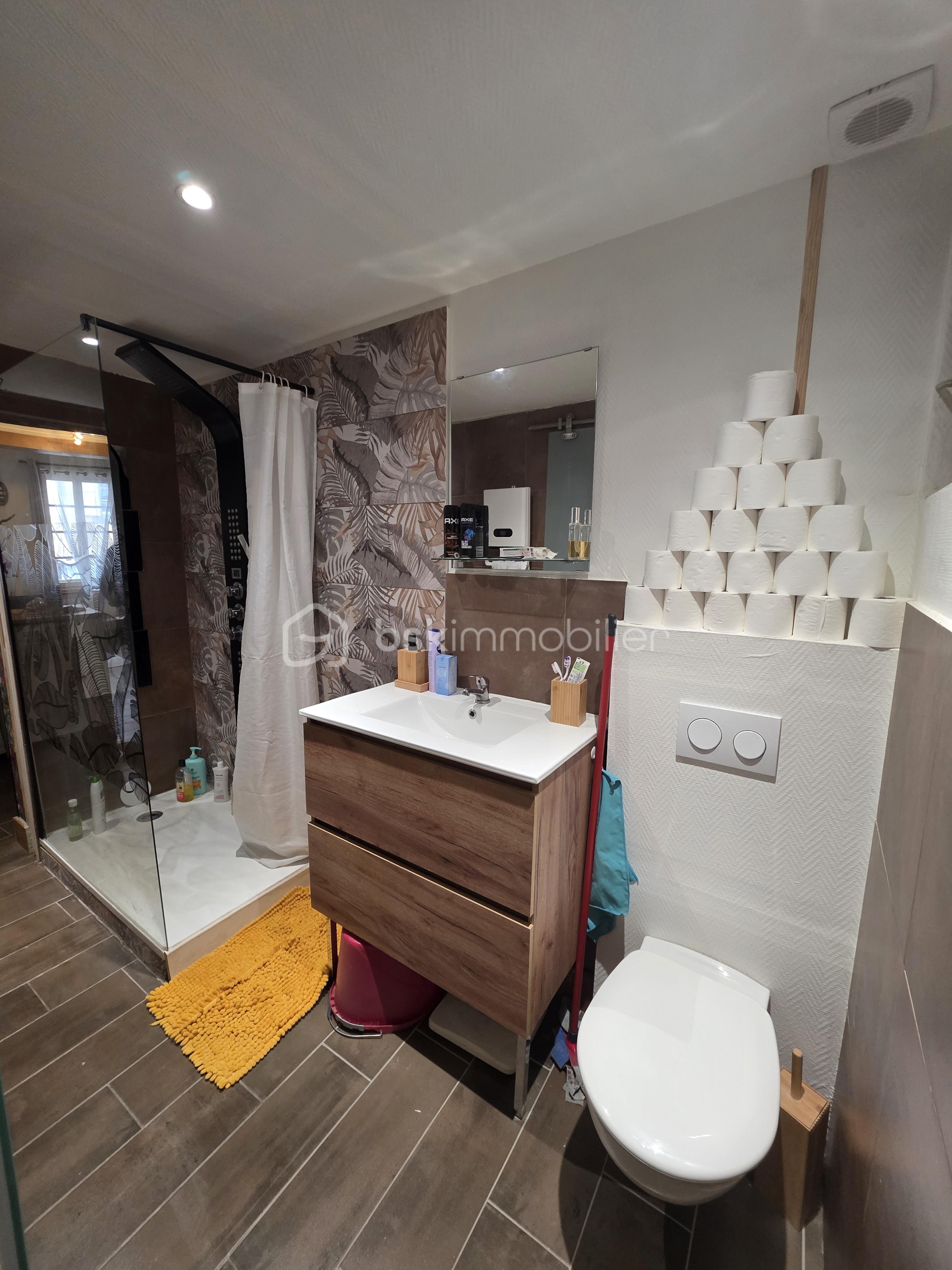 Immeuble mixte de 140 m² - 20260103_145601.jpg