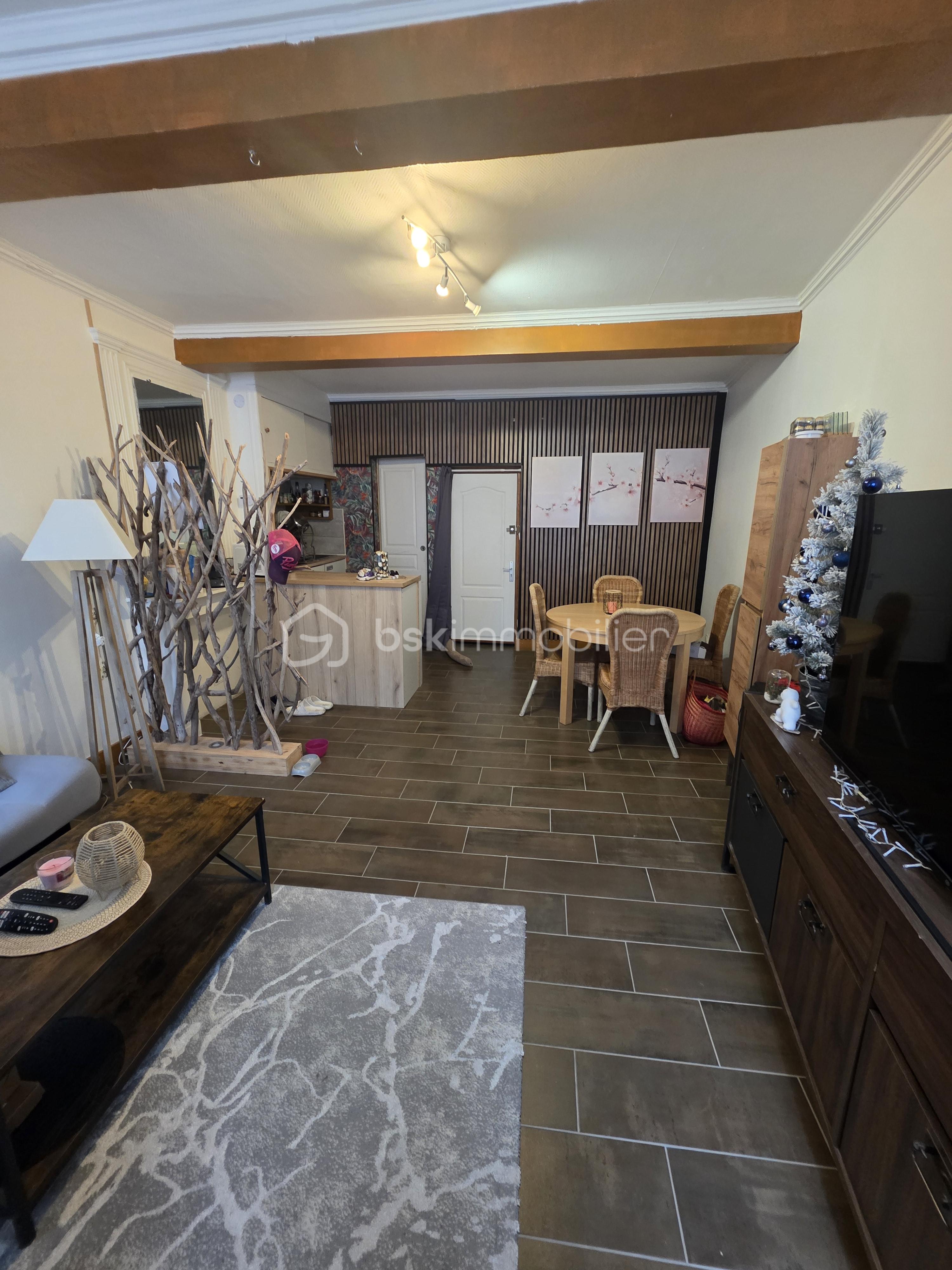 Immeuble mixte de 140 m² - 20260103_145820.jpg