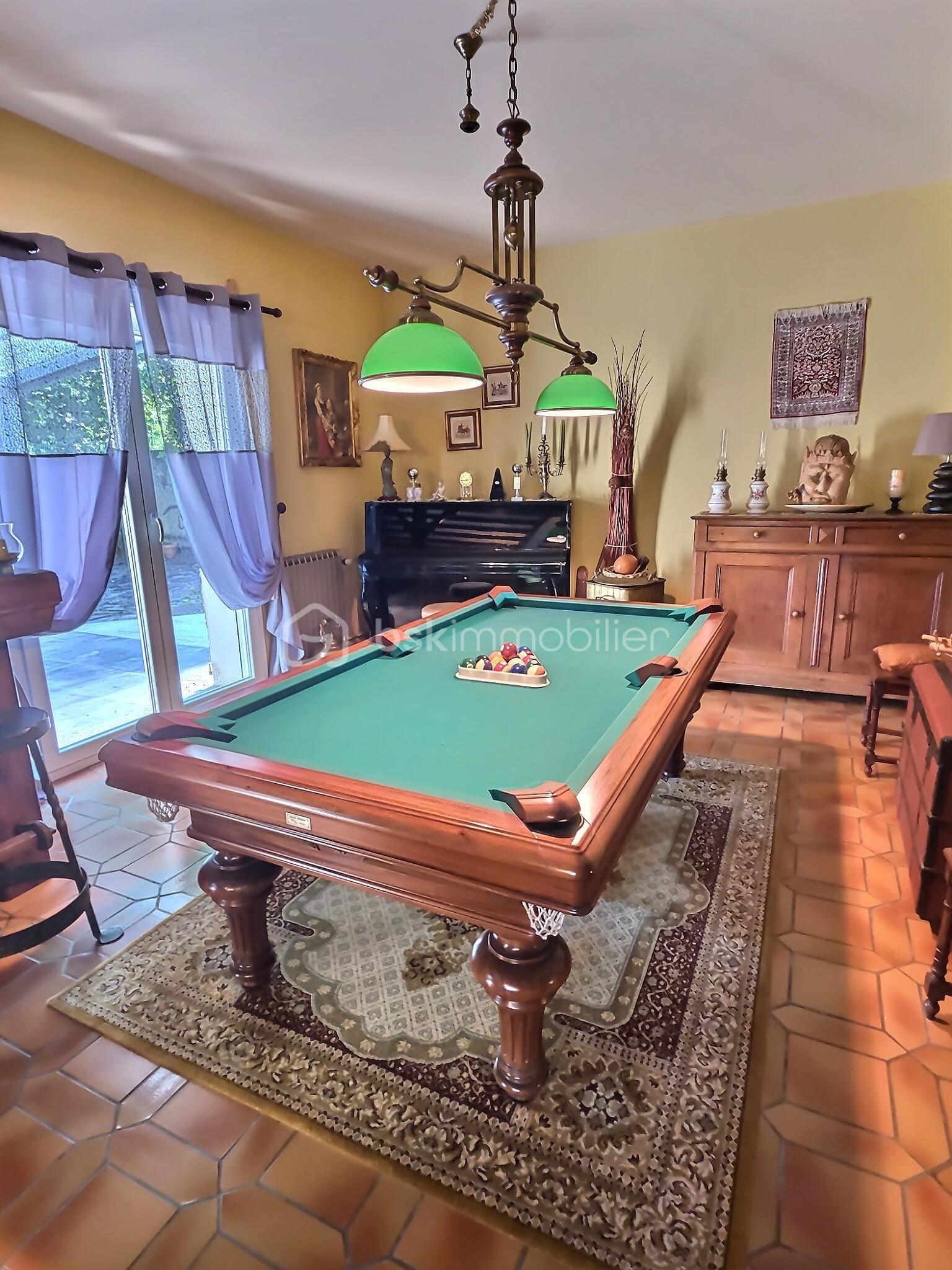 Maison de ville de 328 m² - exposio_132653547.jpg