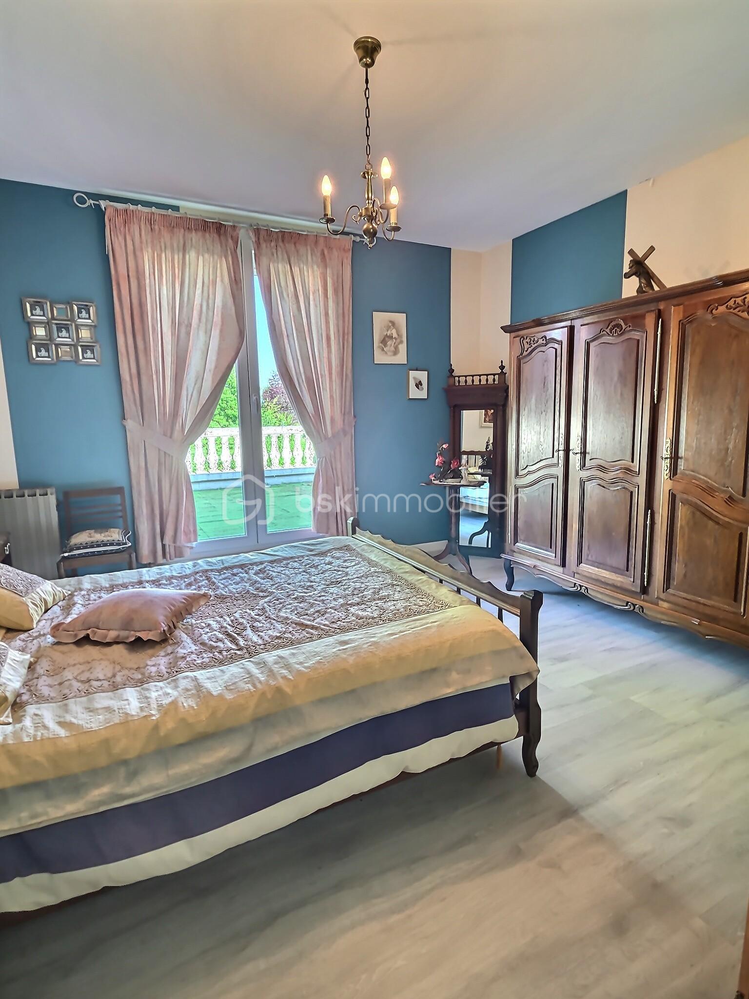 Maison de ville de 328 m² - exposio_132653577.jpg