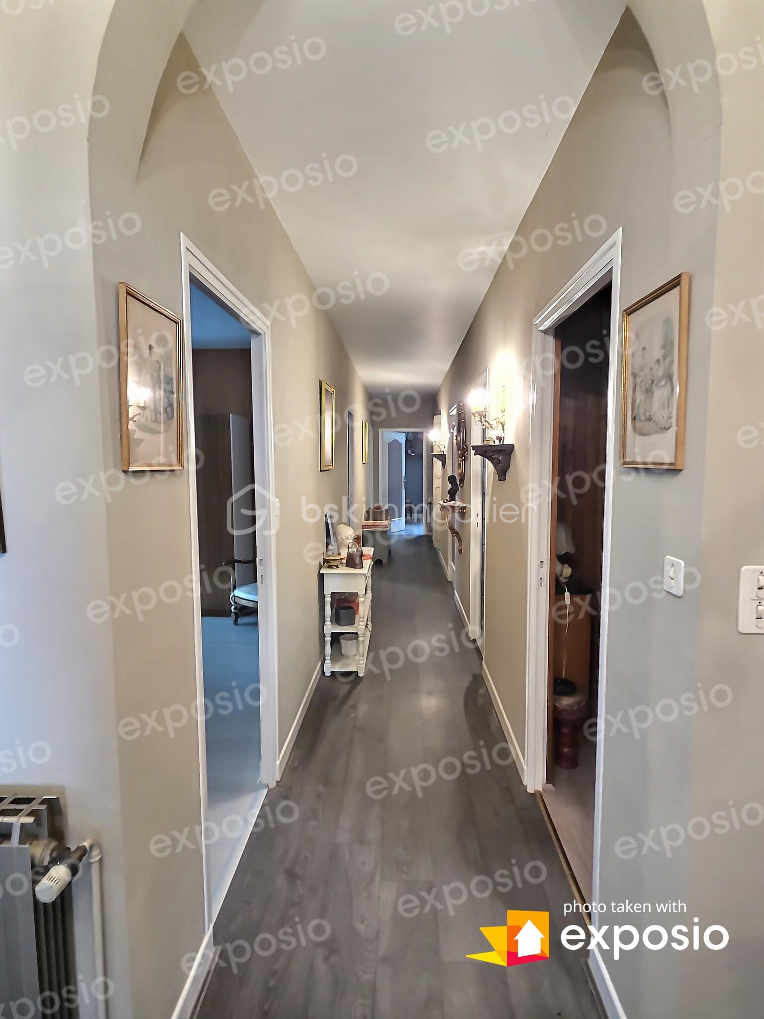 Maison de ville de 328 m² - exposio_132653558.jpg
