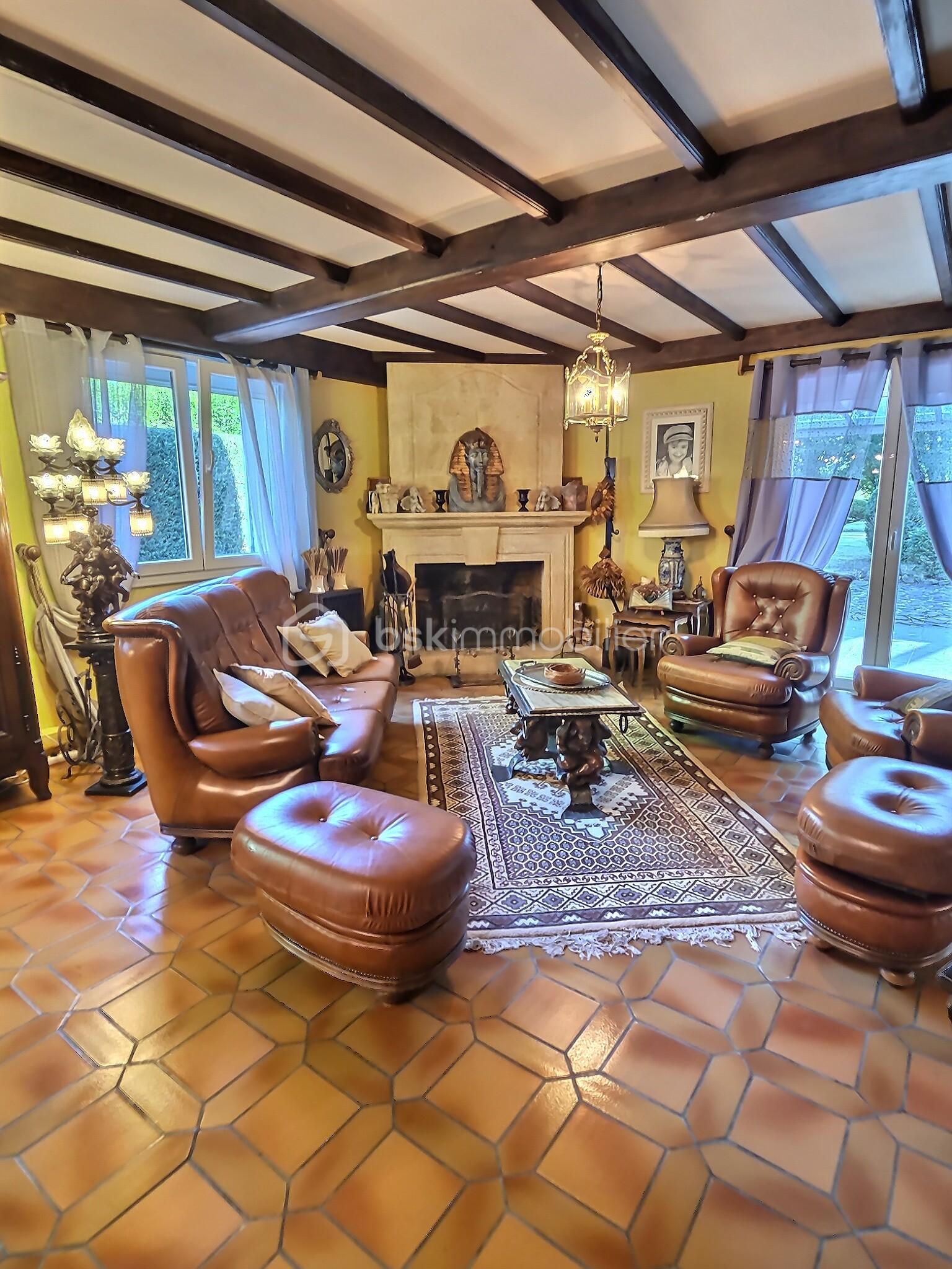Maison de ville de 328 m² - exposio_132653546.jpg