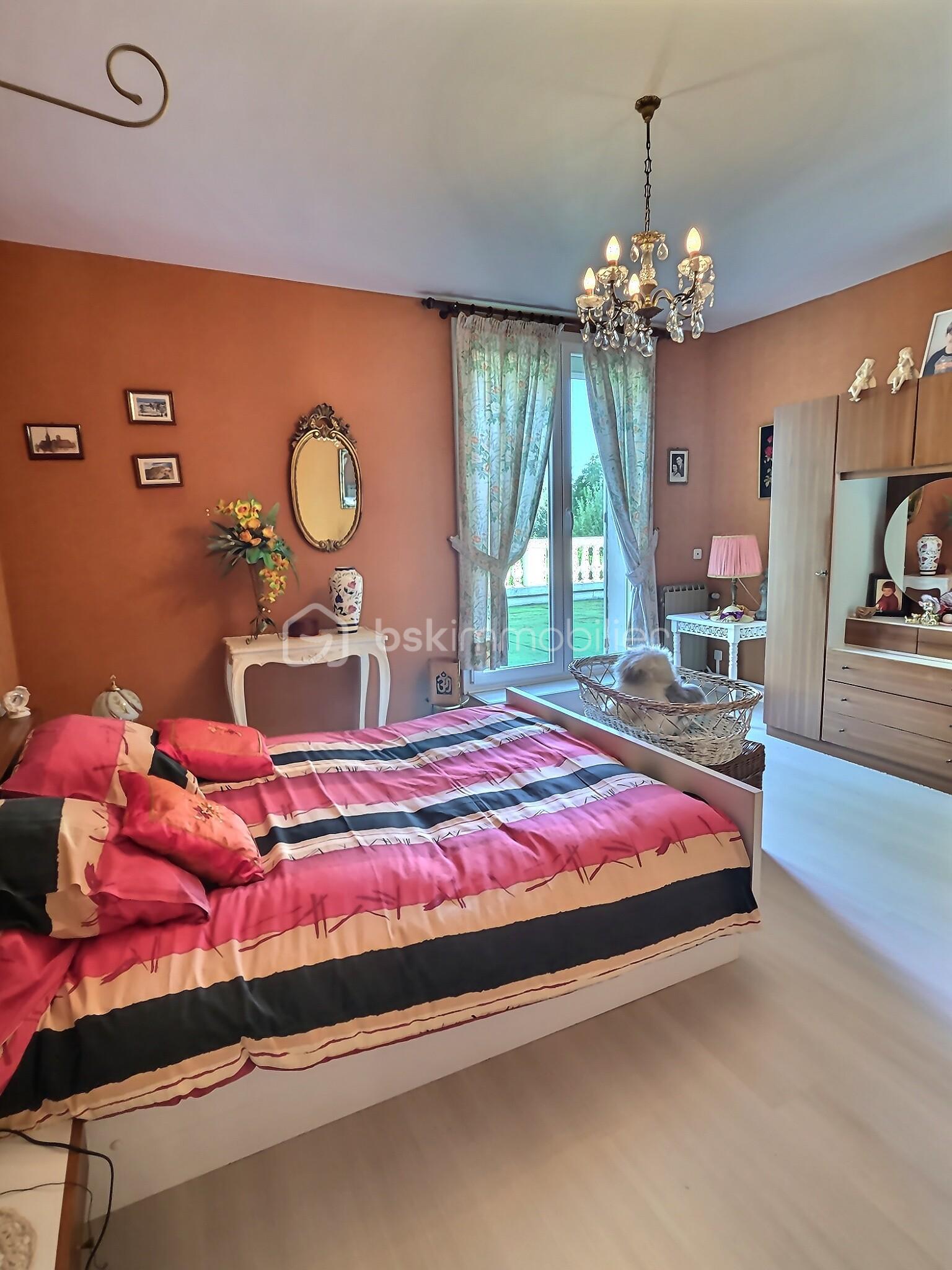 Maison de ville de 328 m² - exposio_132653574.jpg