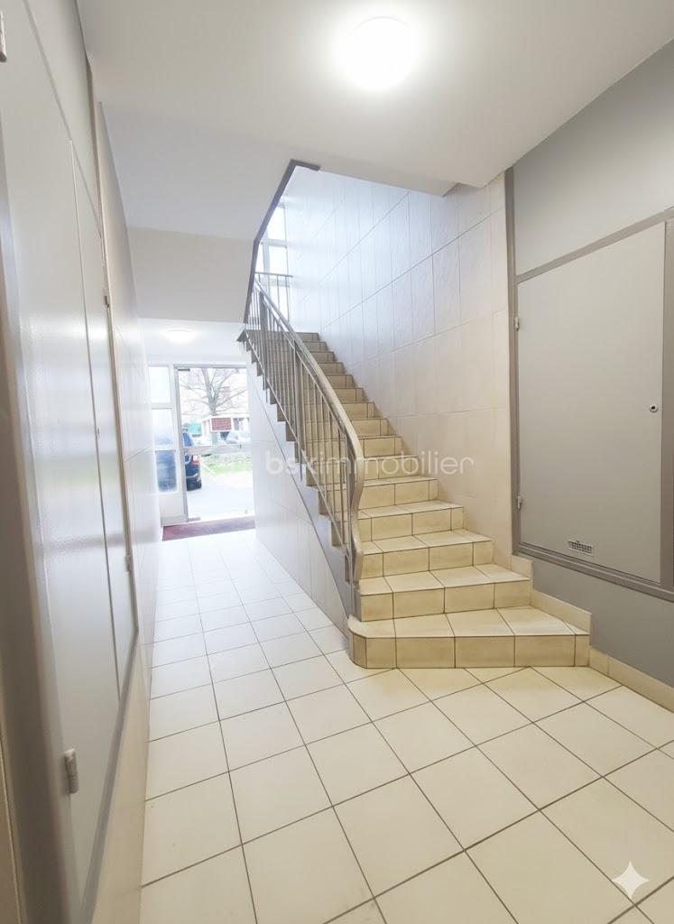 Appartement de 93 m² - 12 COULOIR BATIMENT REFAIT.jpg