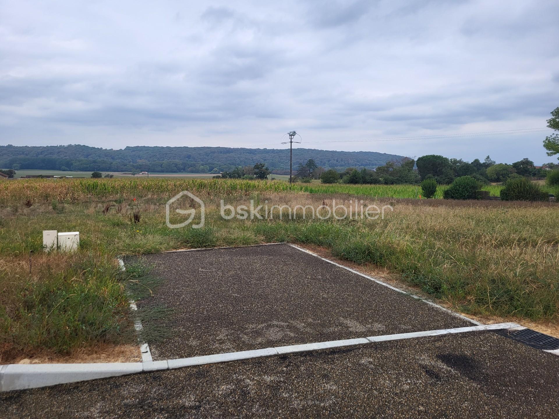 Terrain de 957 m² - thumbnail_20250818_150207.jpg