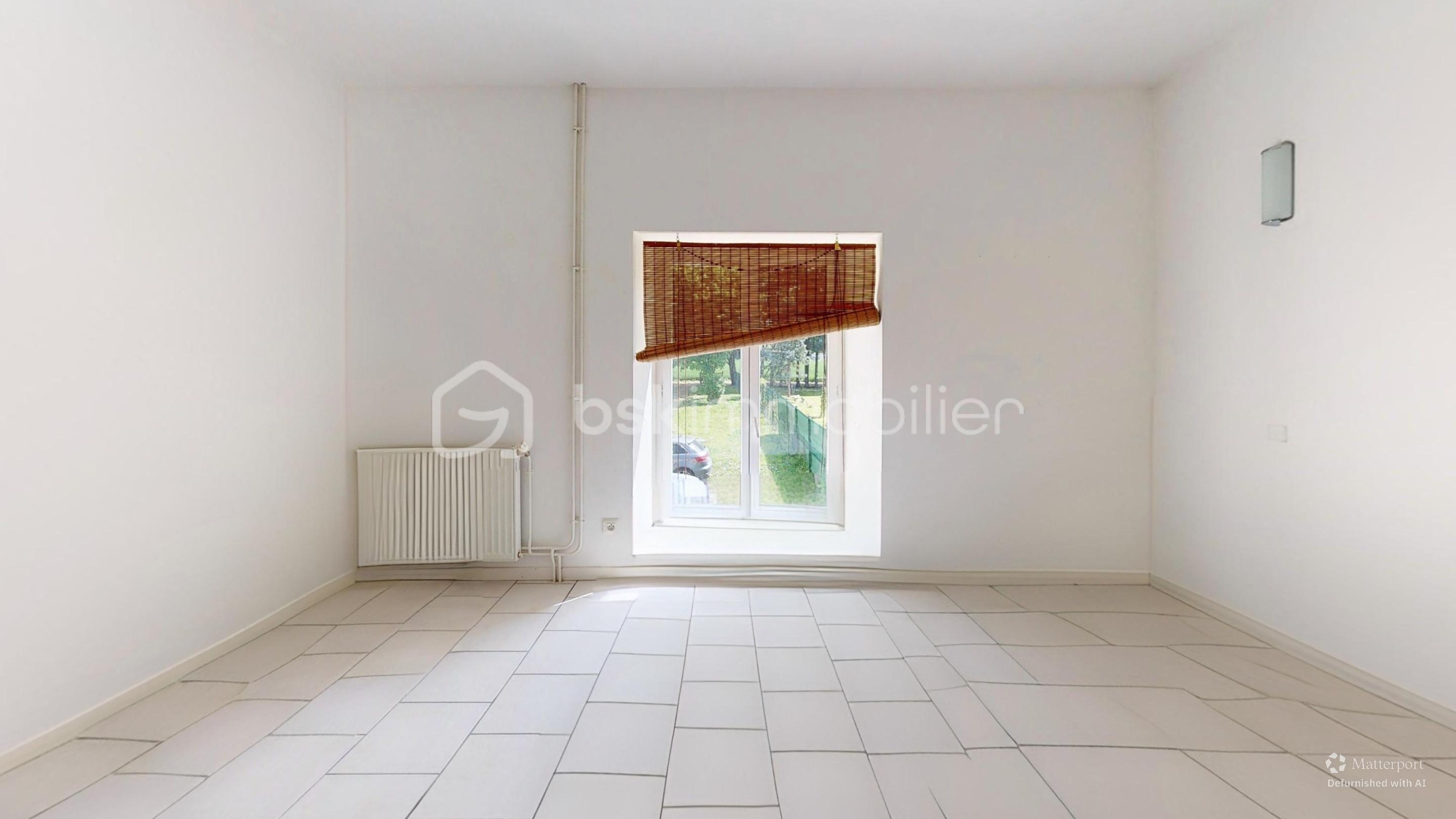 Maison-Freville-Bedroom-Defurnished 5.jpg