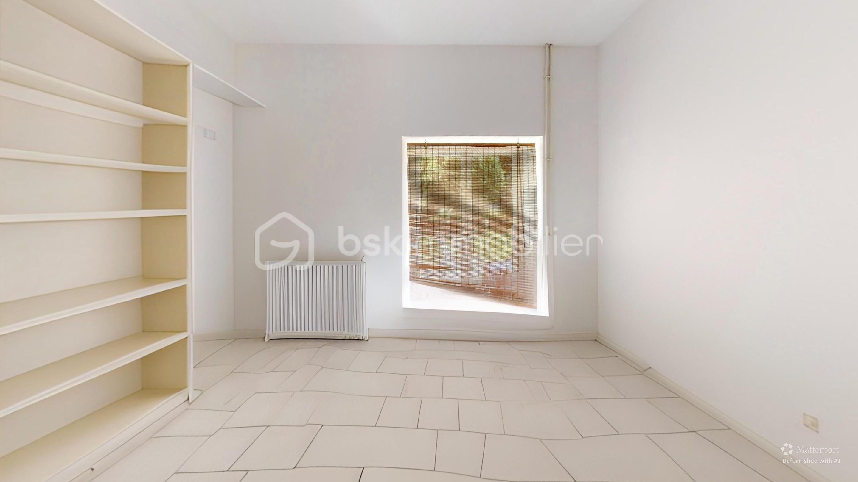 Maison-Freville-Bedroom-Defurnished 2.jpg