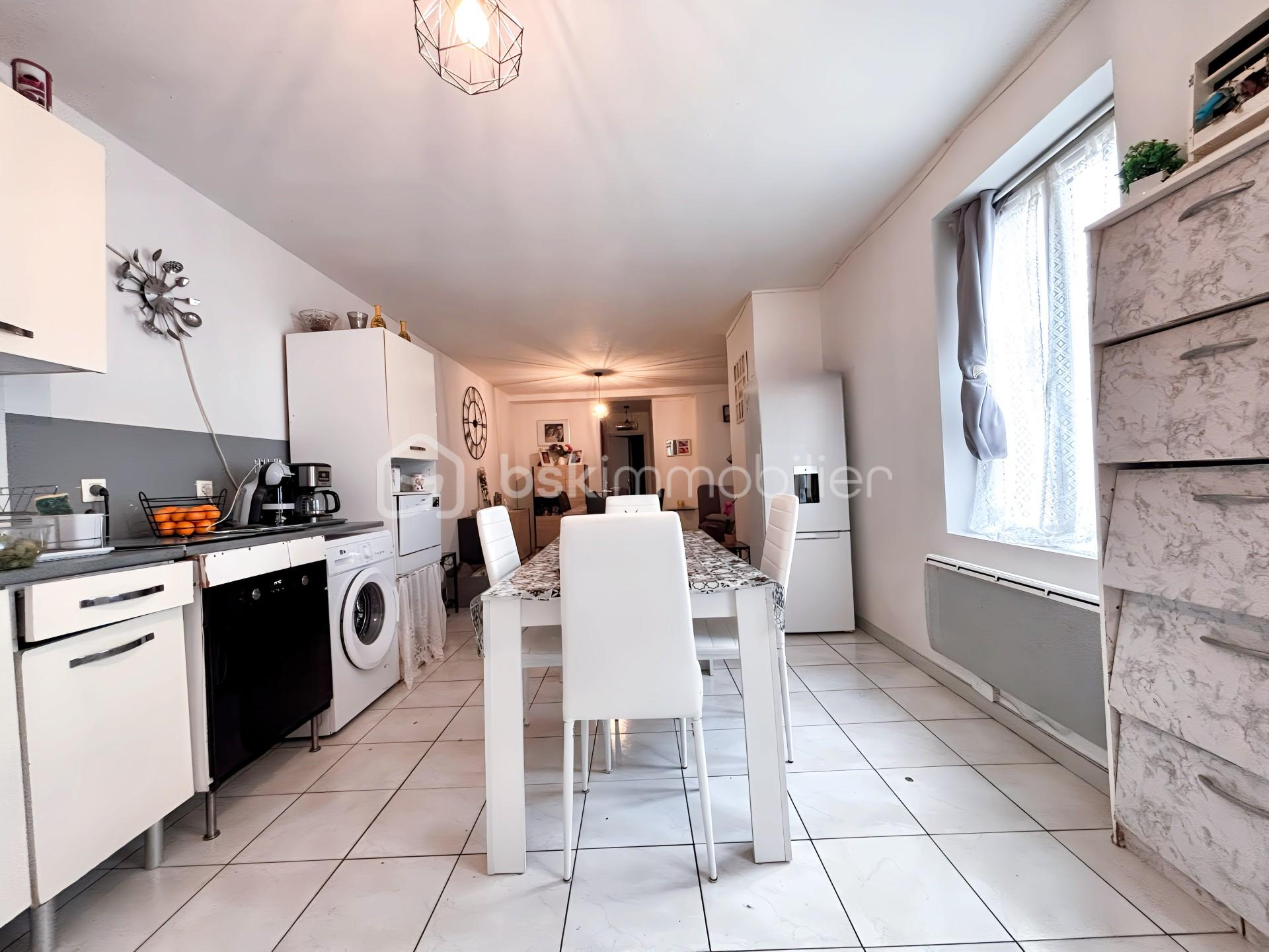 Immeuble de 226 m² - thumbnail_IMG_2523.jpg