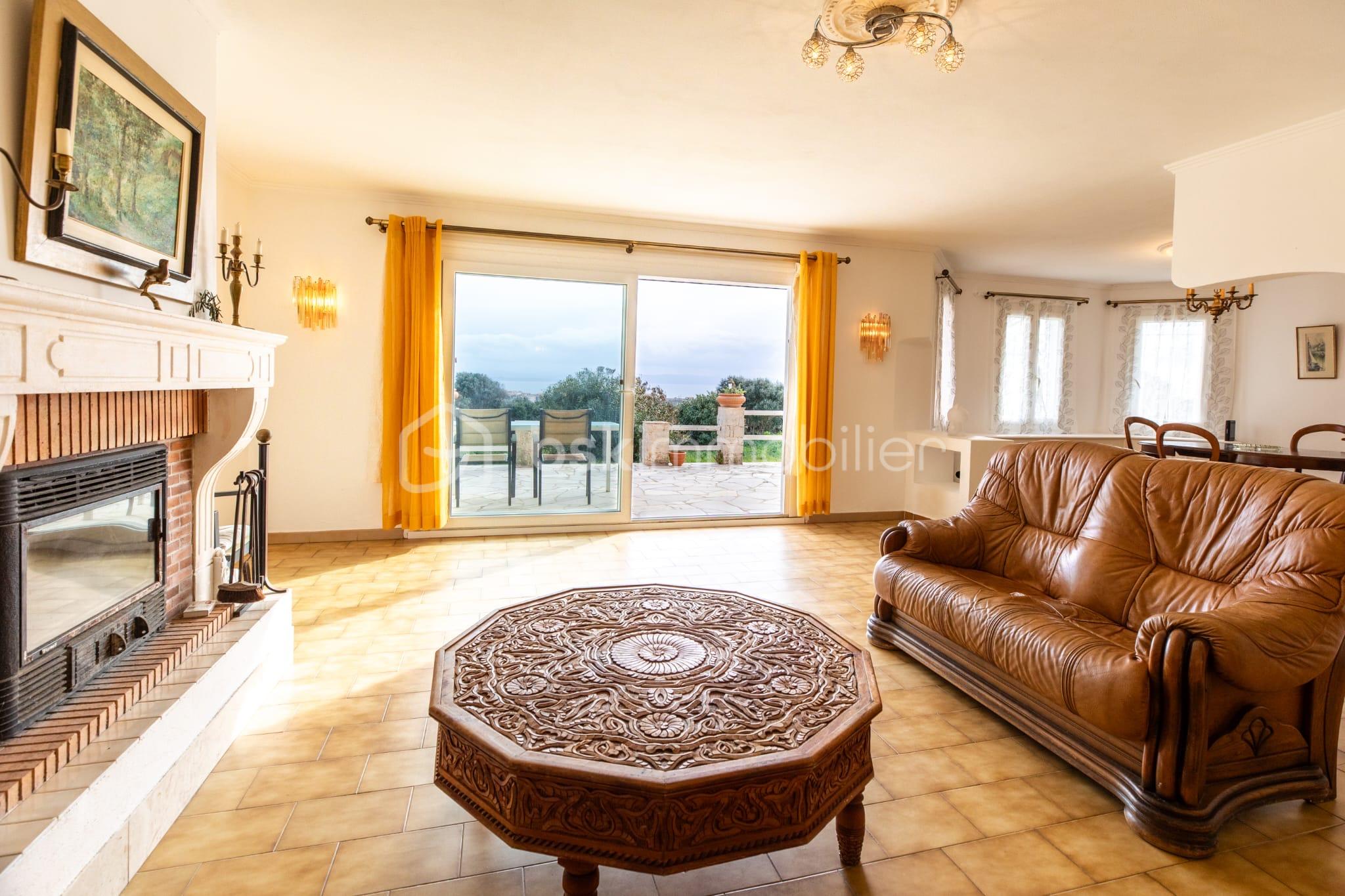 Maison de 175 m² - 56a3be5e-260e-4bd2-8379-e231dd2c27e0.jpeg