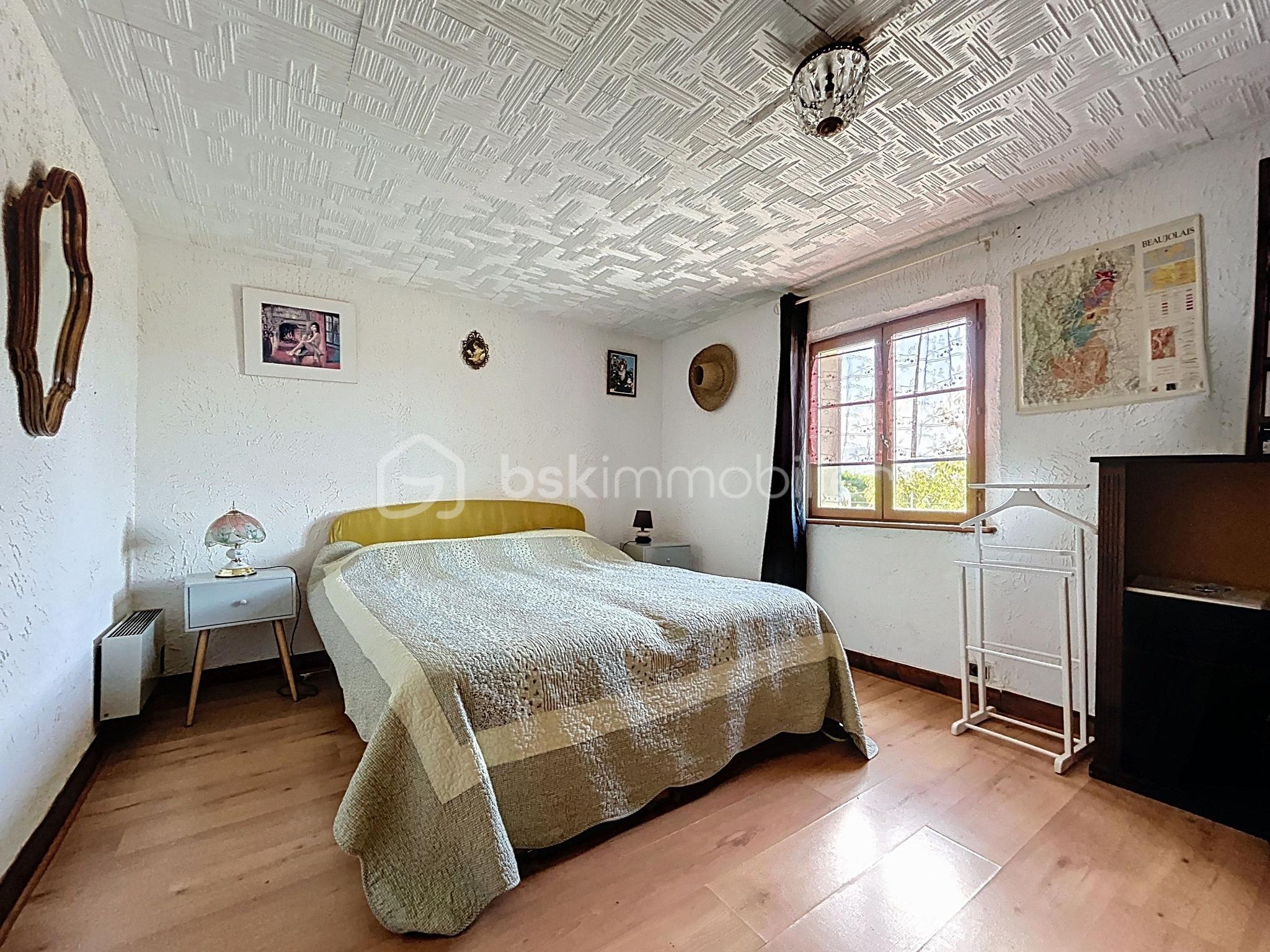 Maison traditionnelle de 134 m² - Ch ss sol (3).jpg