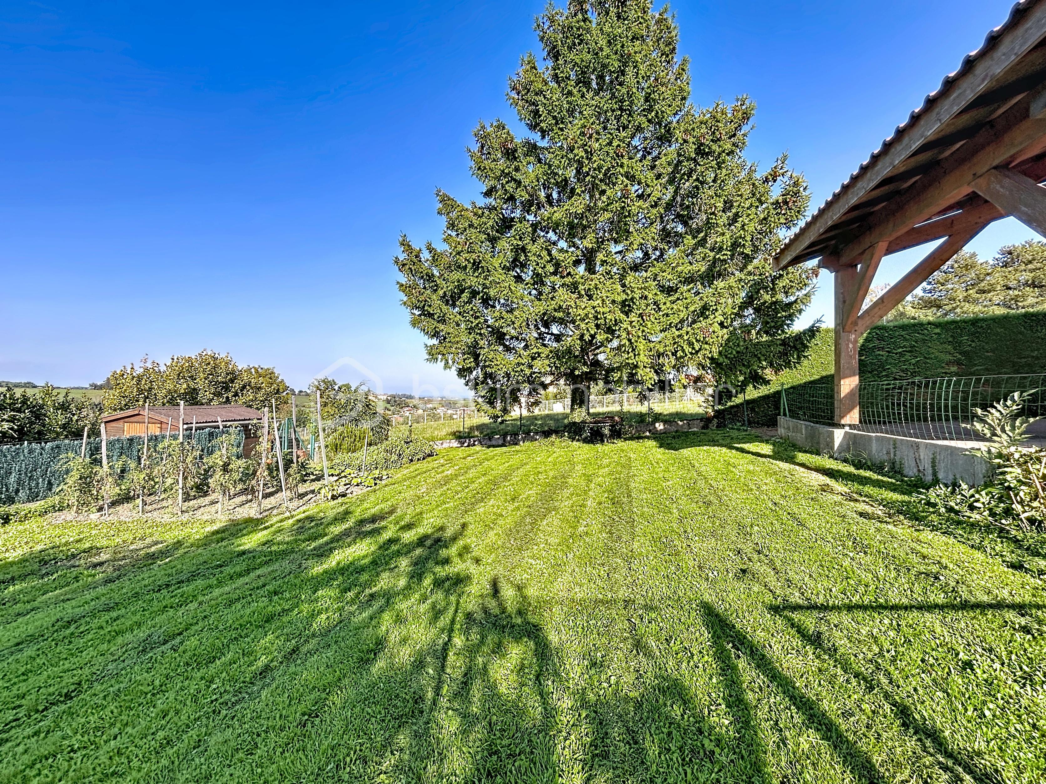 Maison traditionnelle de 134 m² - Jardin (3).jpg
