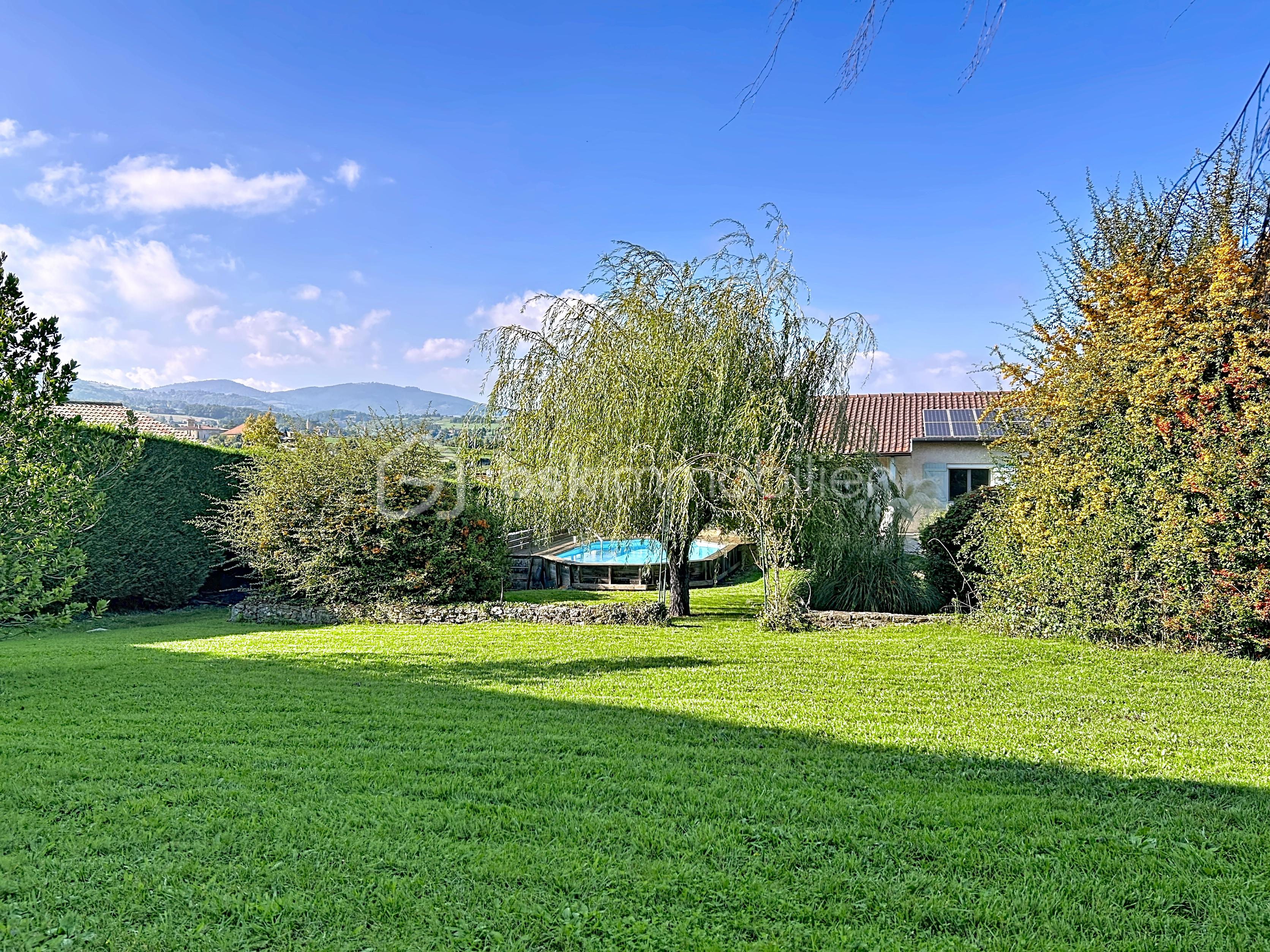Maison traditionnelle de 134 m² - Jardin (2).jpg
